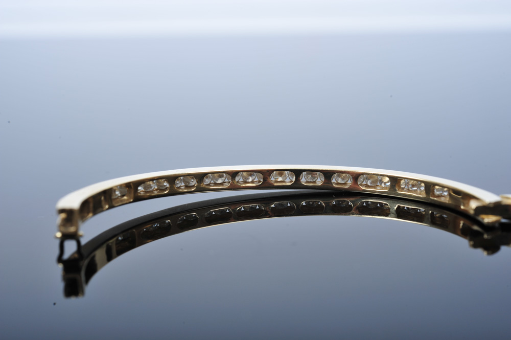 14K Gold and 1.50 CTW Diamond Bangle Bracelet