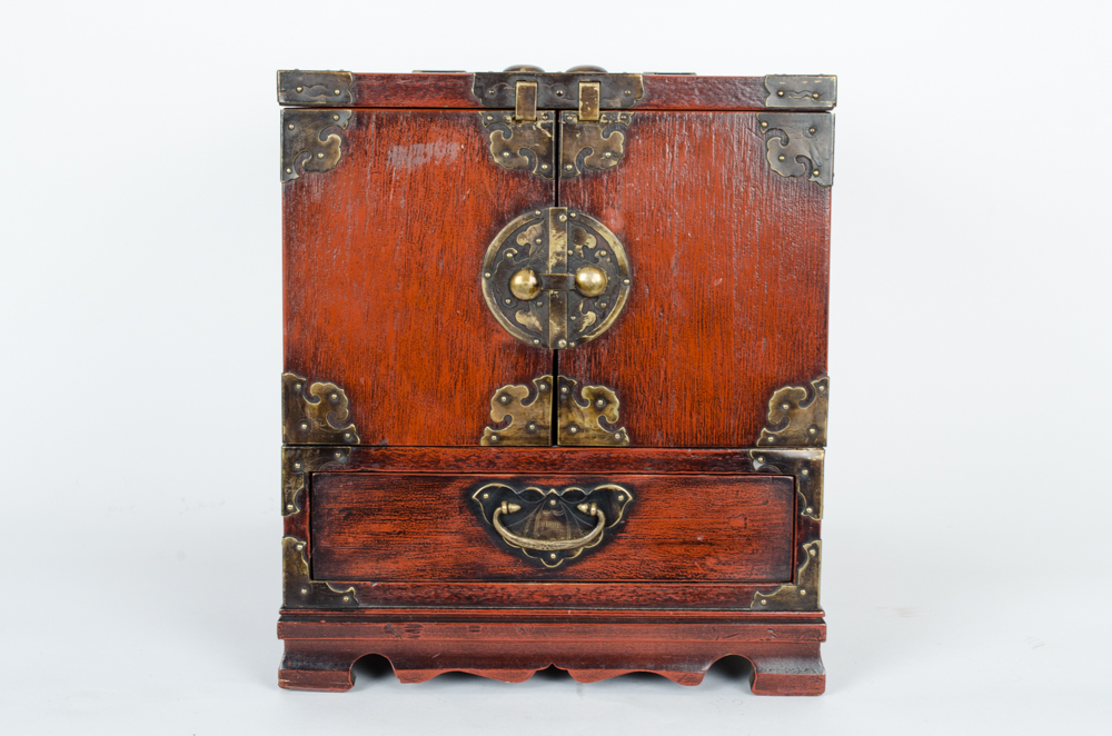 Vintage Wooden Jewelry Chest