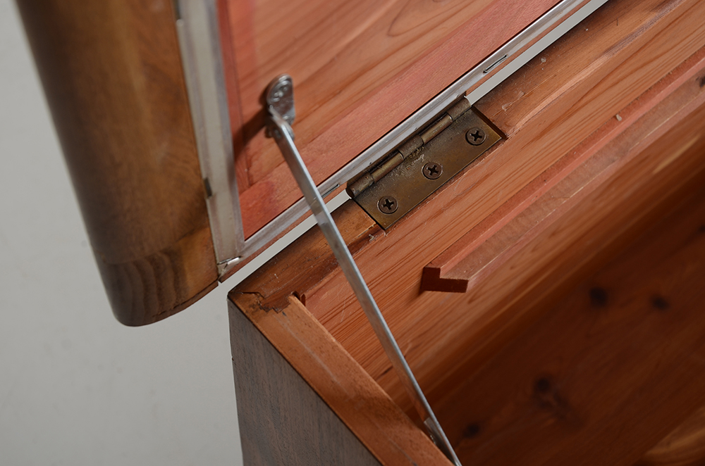 Lane "Acclaim" Cedar Chest