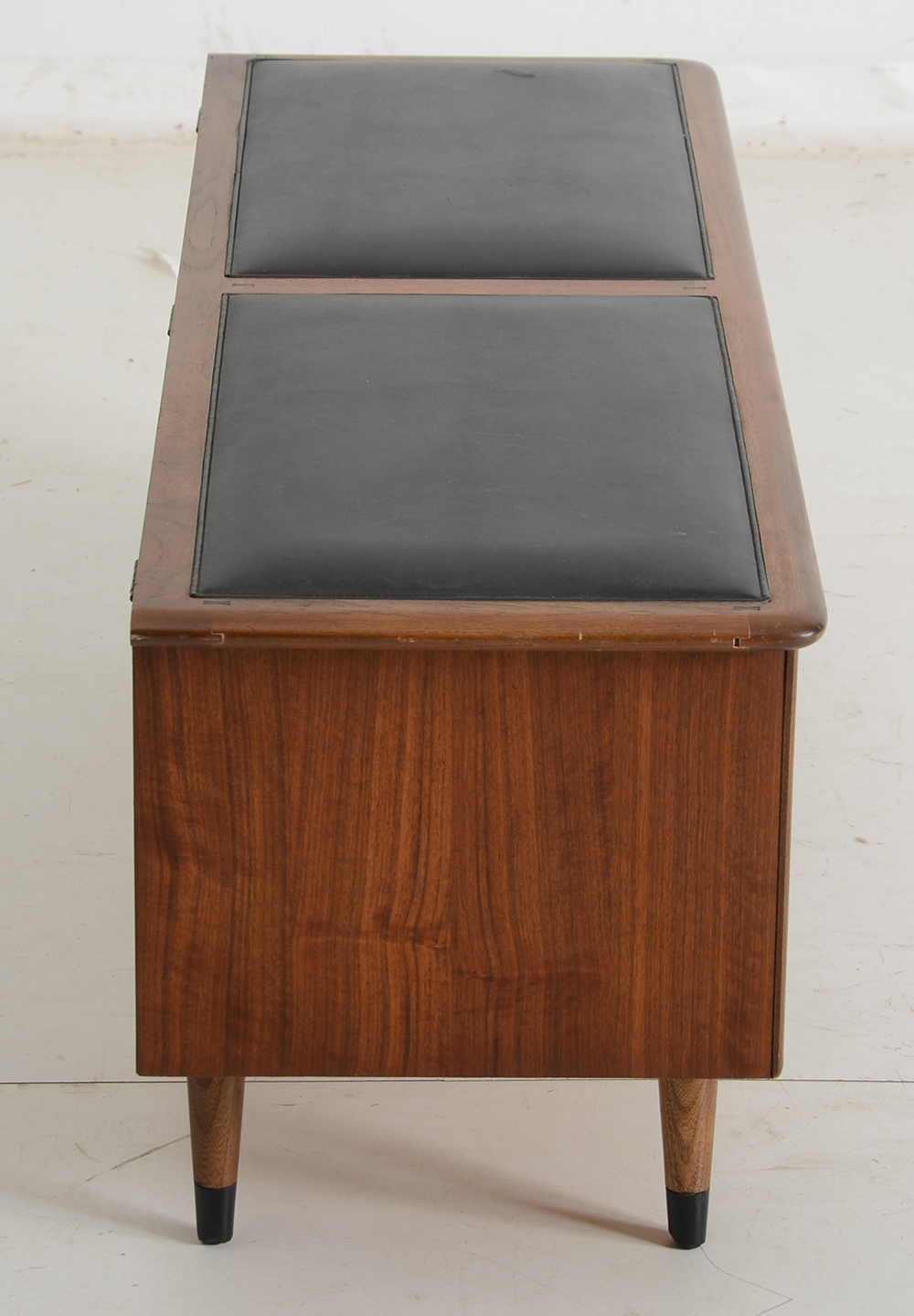 Lane "Acclaim" Cedar Chest