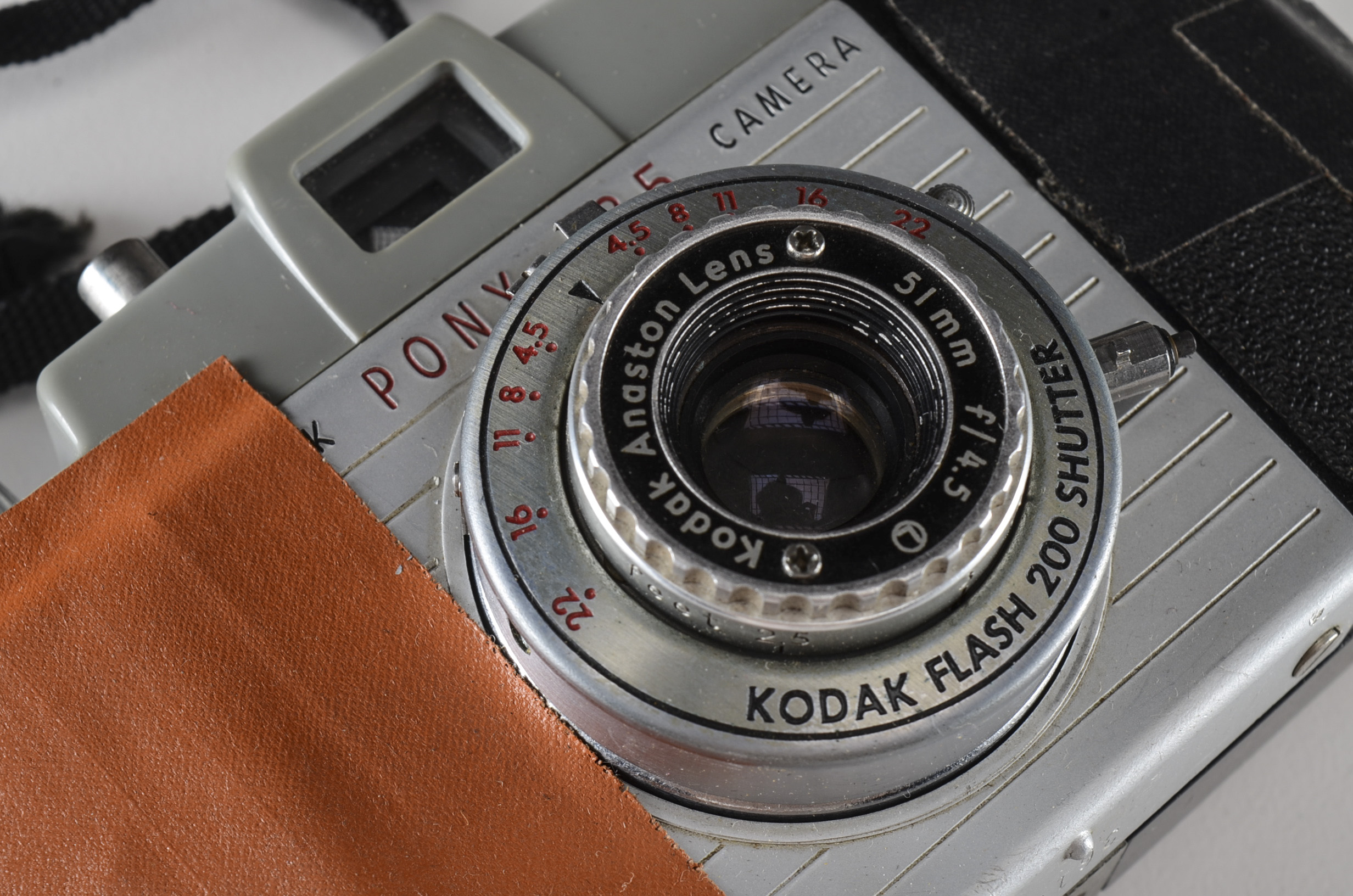 Vintage Kodak Slide Projector, Flasholder and Brownie Starflex Camera