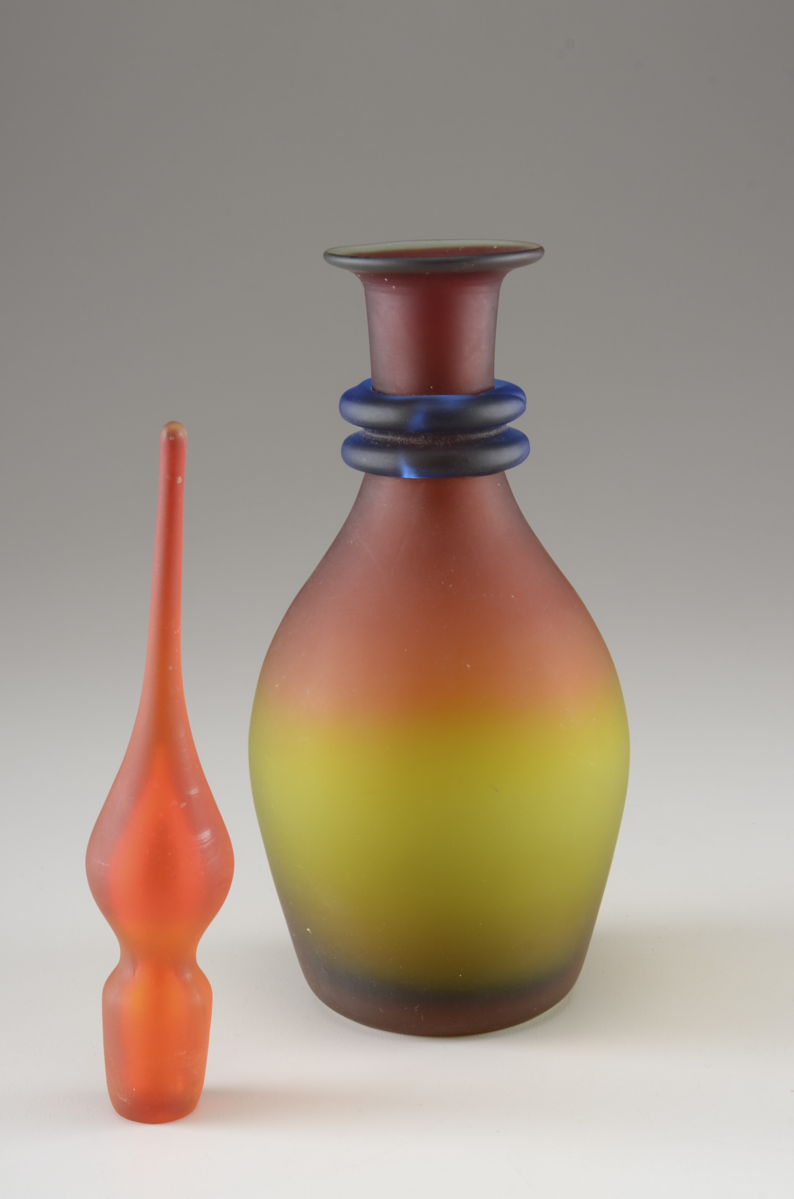 Pilgrim Art Glass Frosted Sunrise Decanter