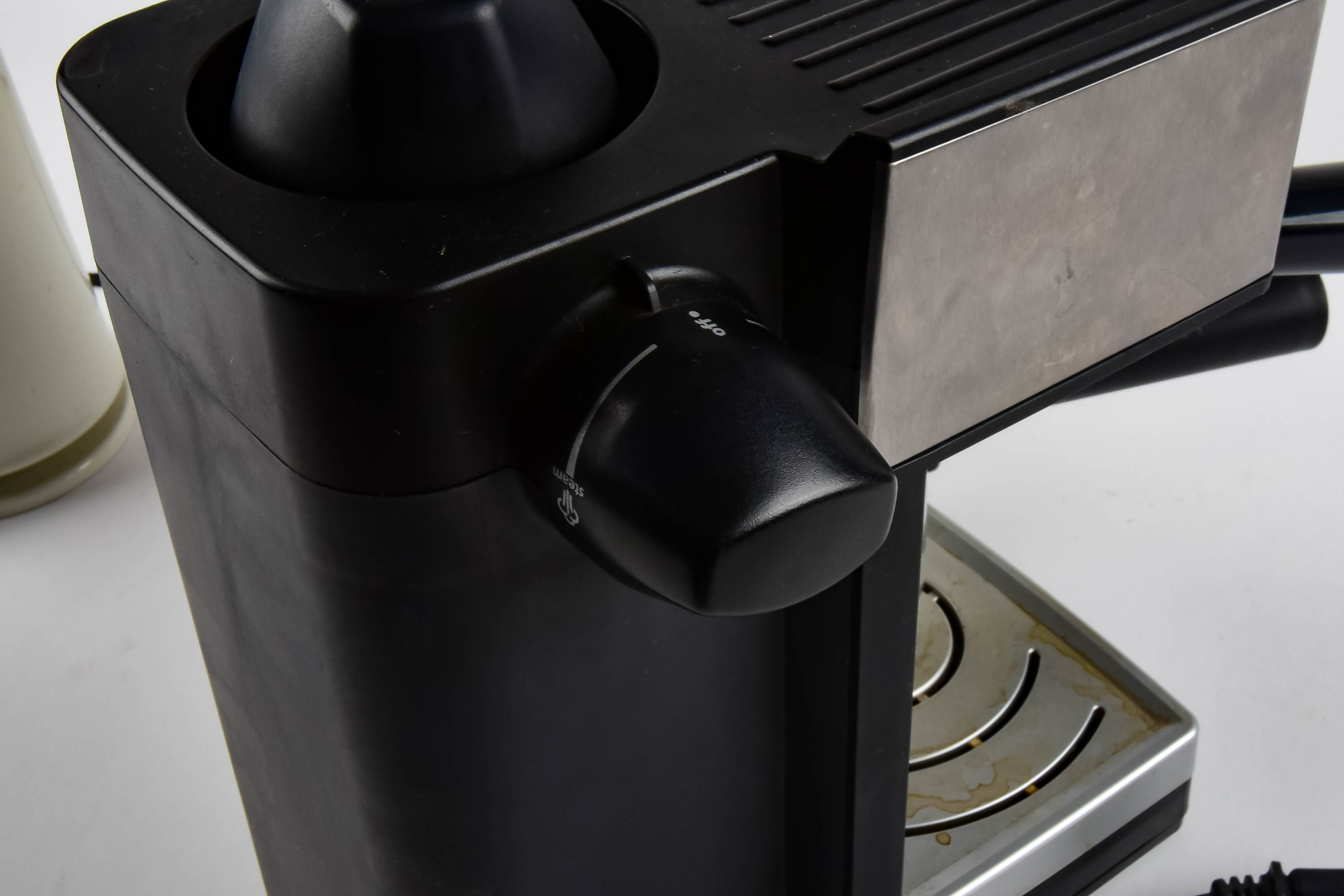 Mr. Coffee Beverage Machine and Supplies