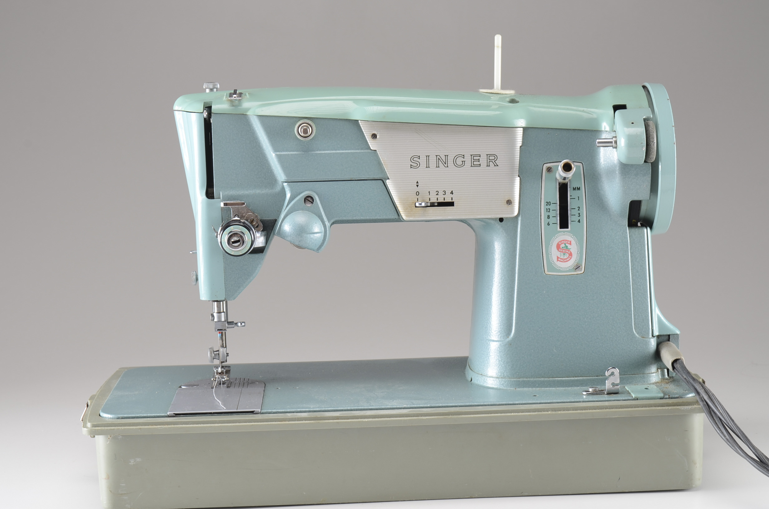 Vintage Singer Sewing Machine Model 327K