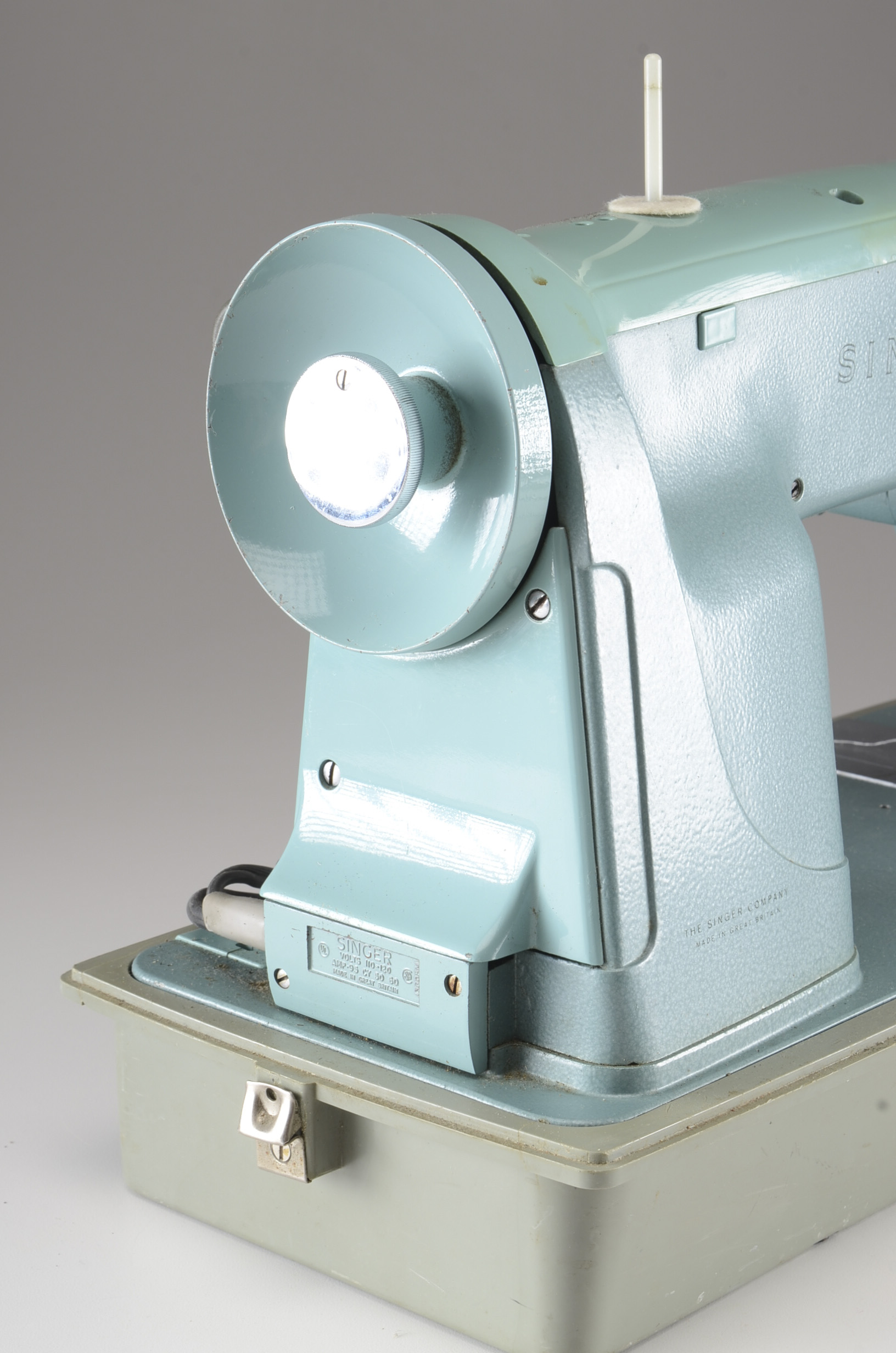 Vintage Singer Sewing Machine Model 327K