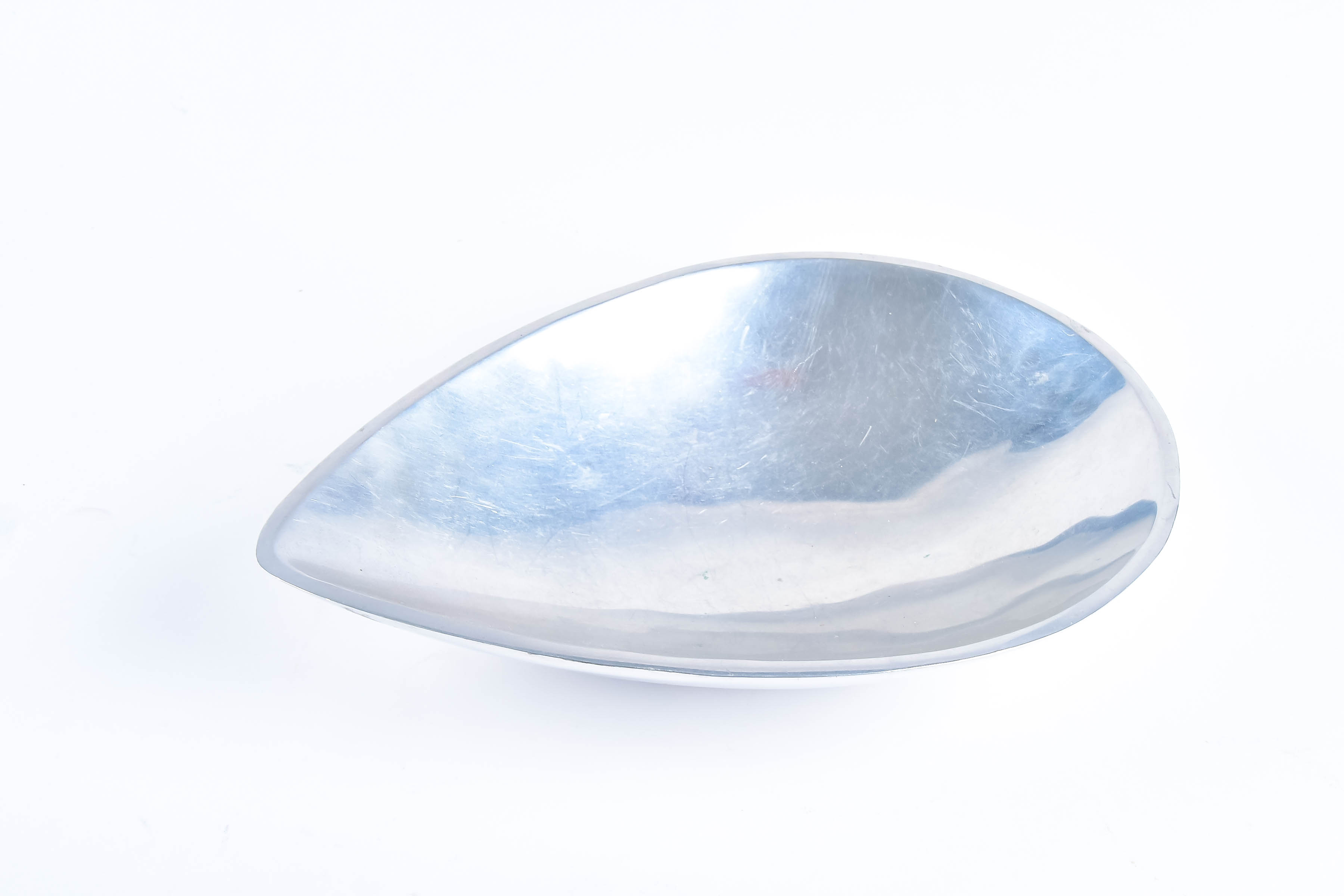 Nambe Bowl with Decorative Apples