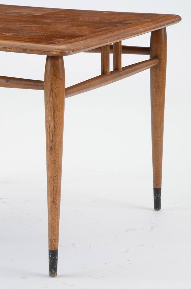 Lane Acclaim Dovetailed End Table