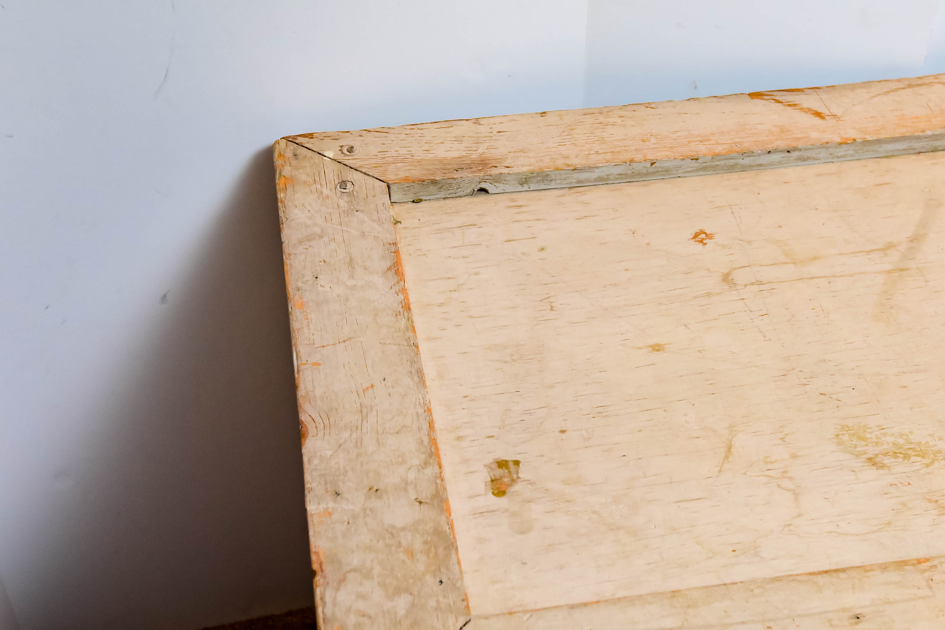 White Wooden Storage Chest