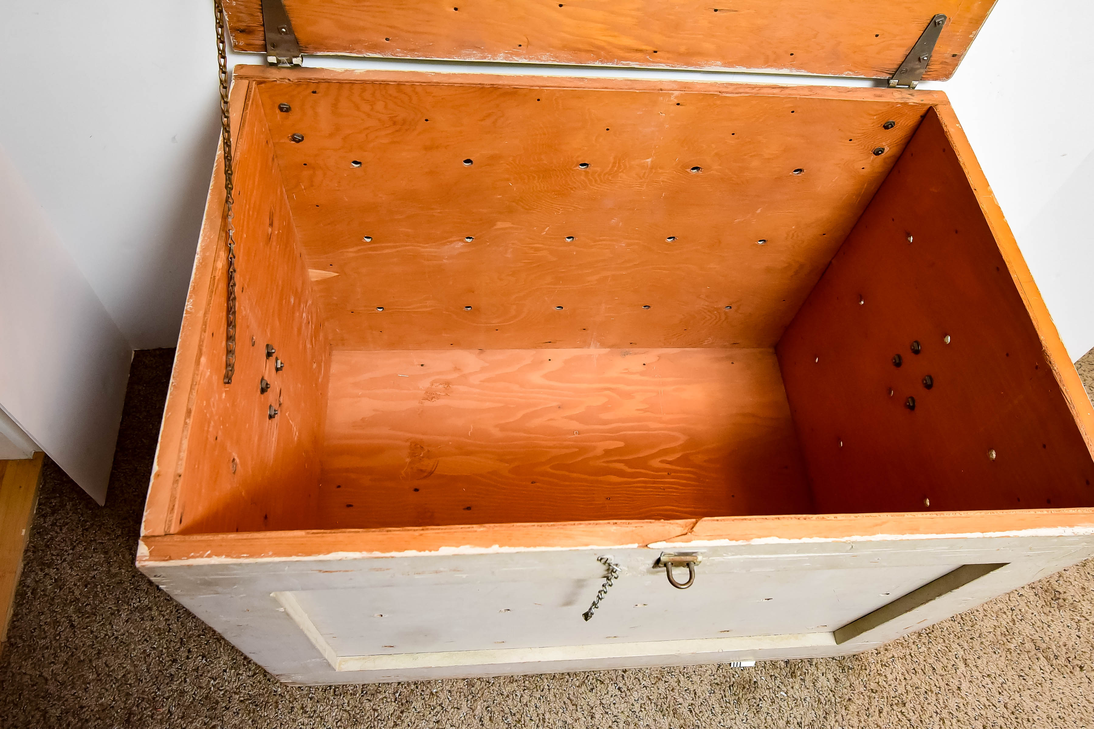White Wooden Storage Chest