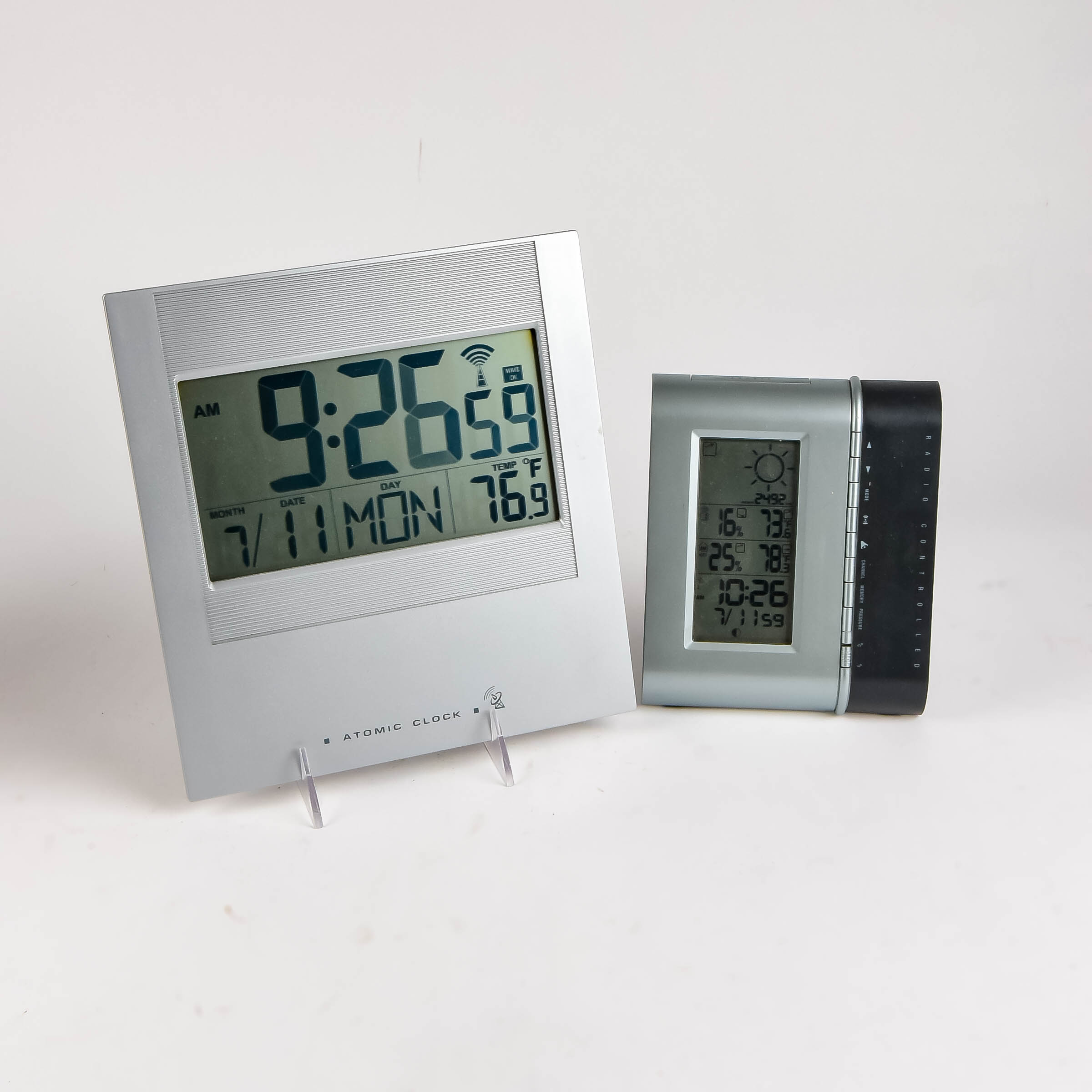 Pair of Atomic Clocks