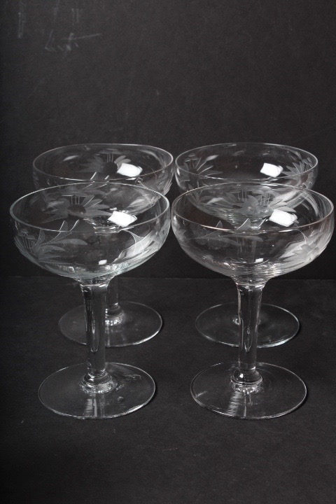 Vintage Henkel-Harris Chippendale Style Mahogany Bachelor's Chest