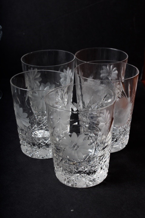 Vintage Henkel-Harris Chippendale Style Mahogany Bachelor's Chest