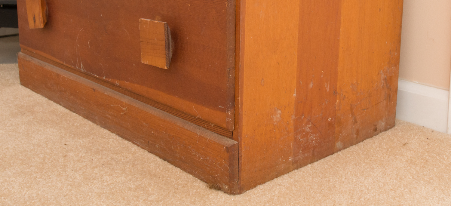 Mid Century Modern Chest of Drawers