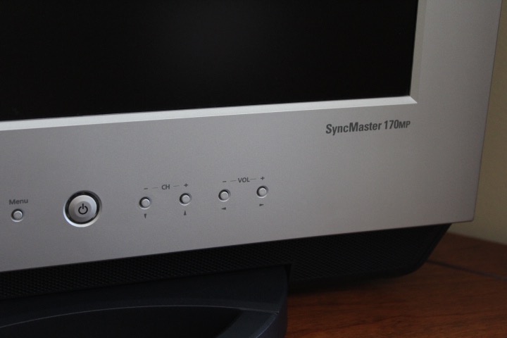 Samsung SyncMaster 170MP 17" LCD Television