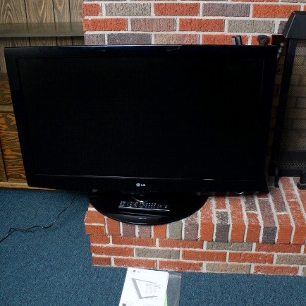 LG 42" LCD Television