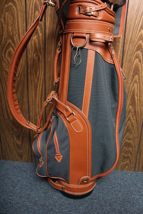 Set of Golf Clubs with Golf Bag