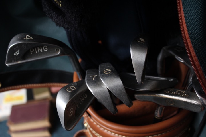 Set of Golf Clubs with Golf Bag