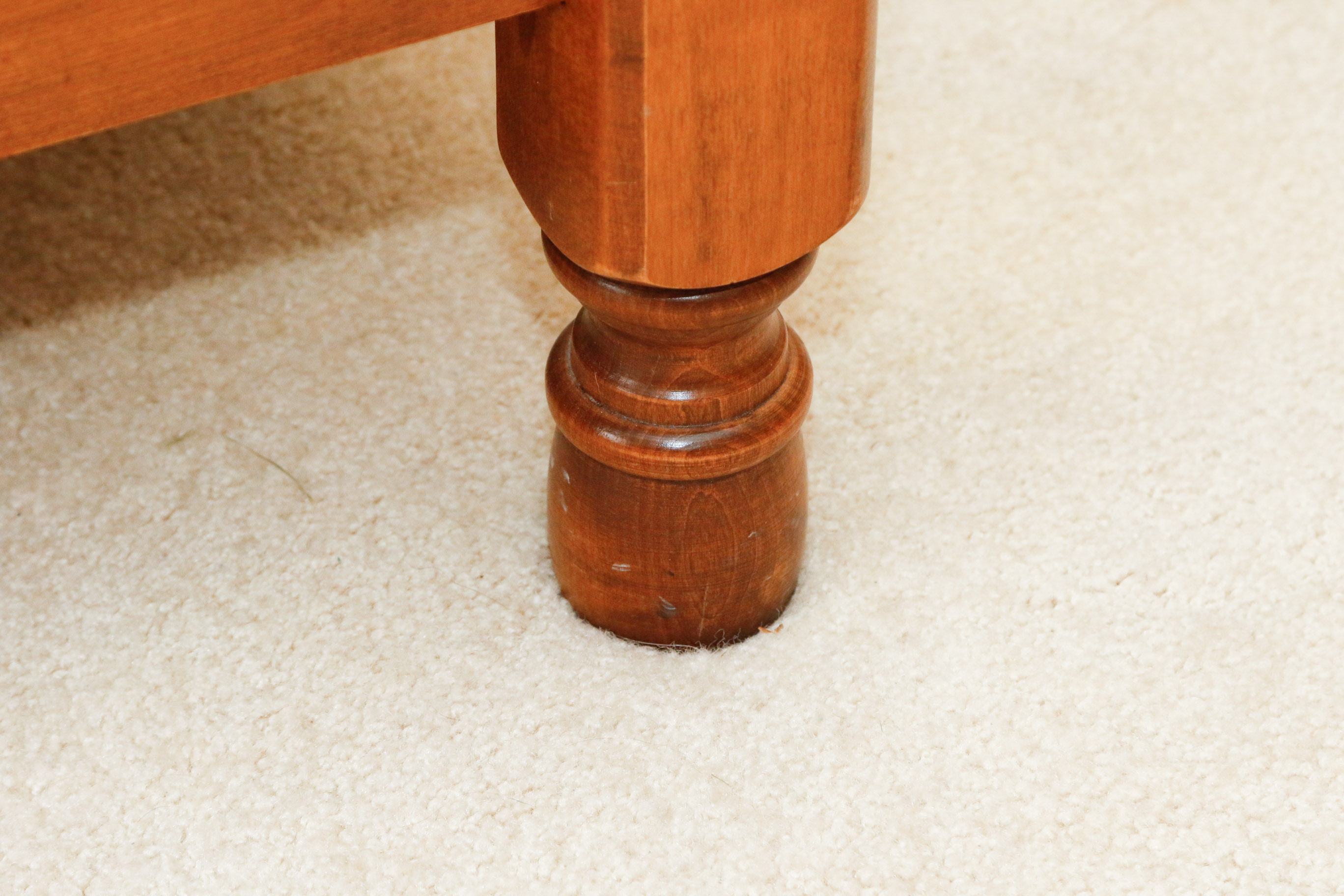 Ethan Allen Queen Maple Cannonball Bed