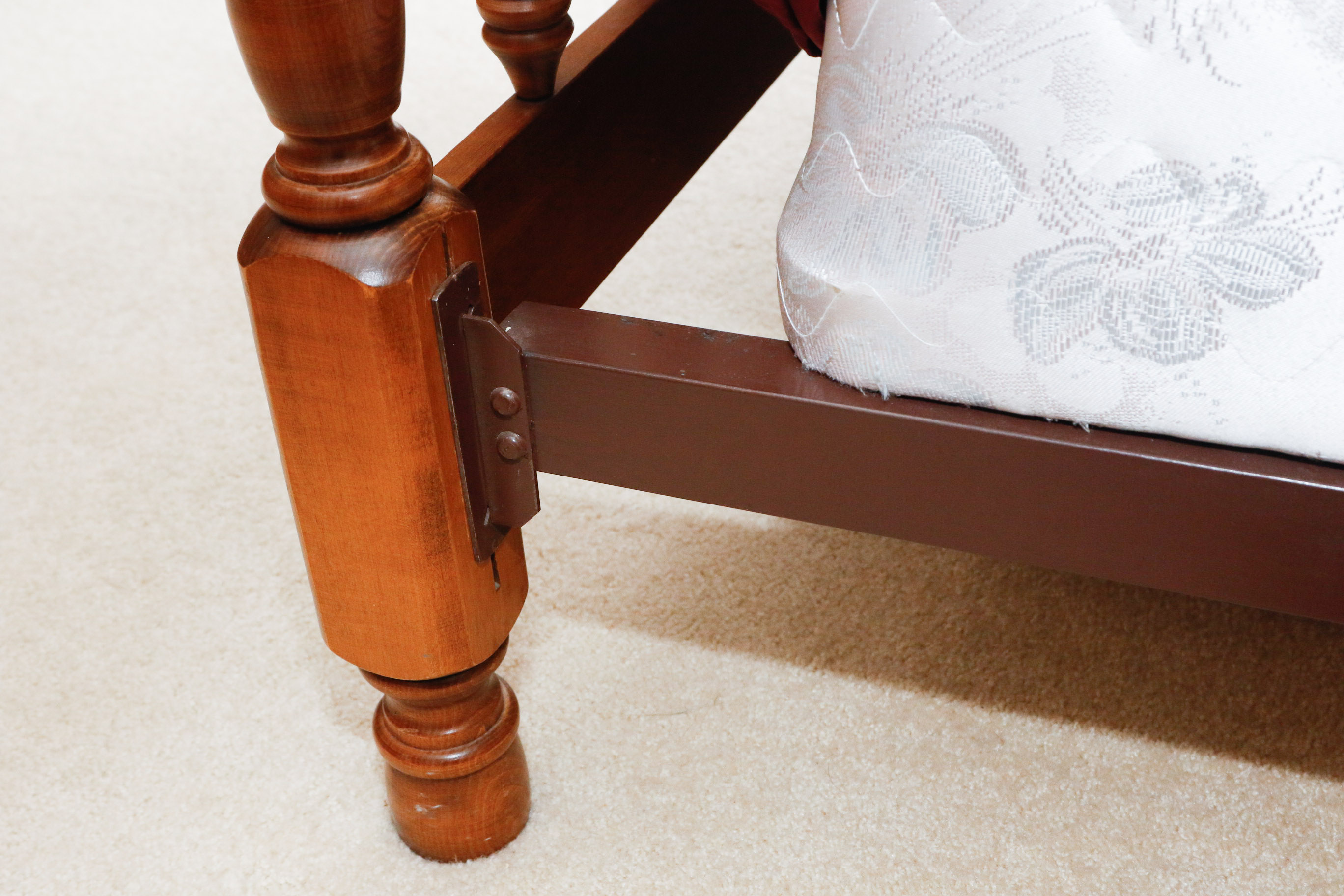 Ethan Allen Queen Maple Cannonball Bed