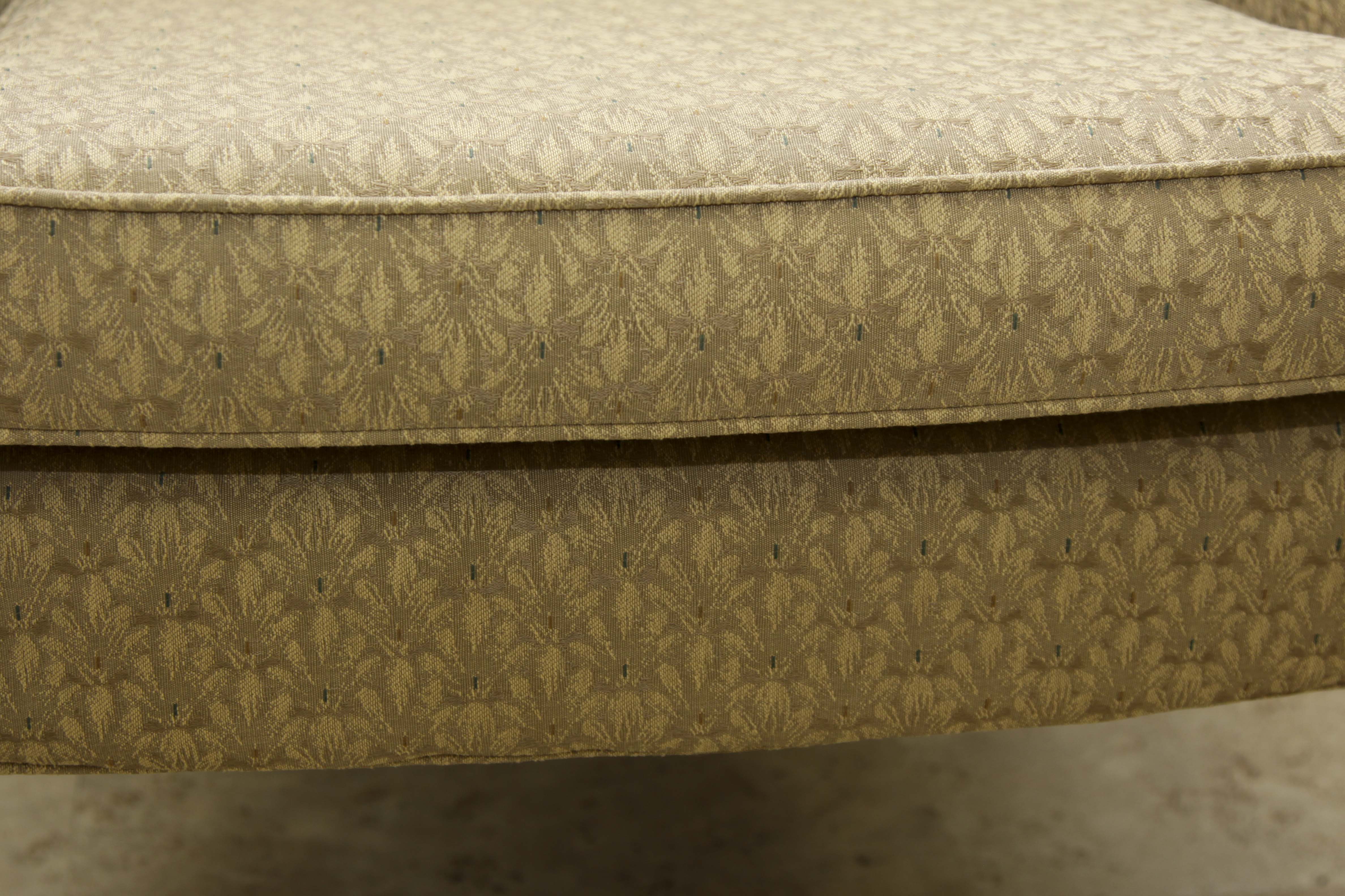 Havertys Queen Anne Style Wingback Chair