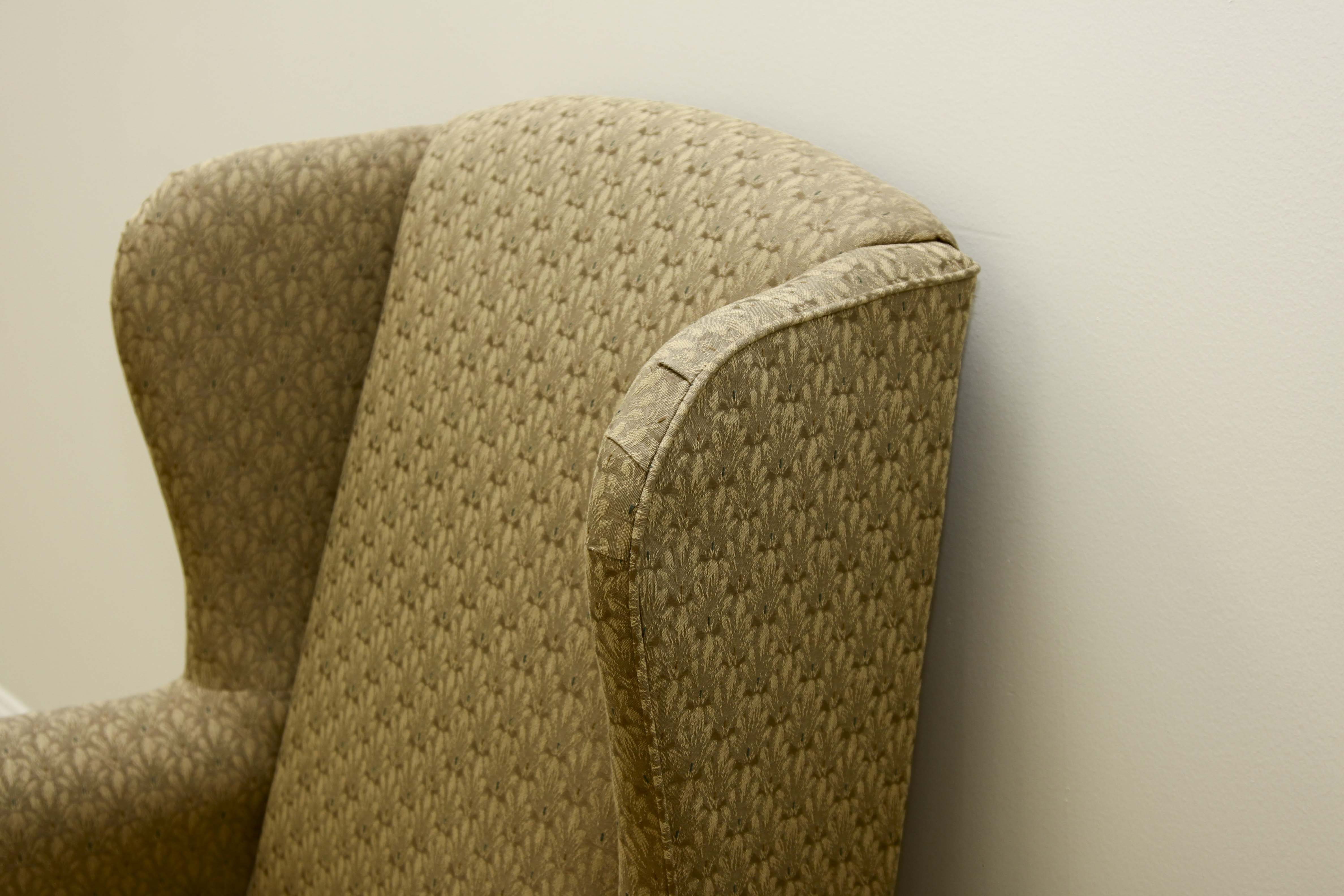 Havertys Queen Anne Style Wingback Chair