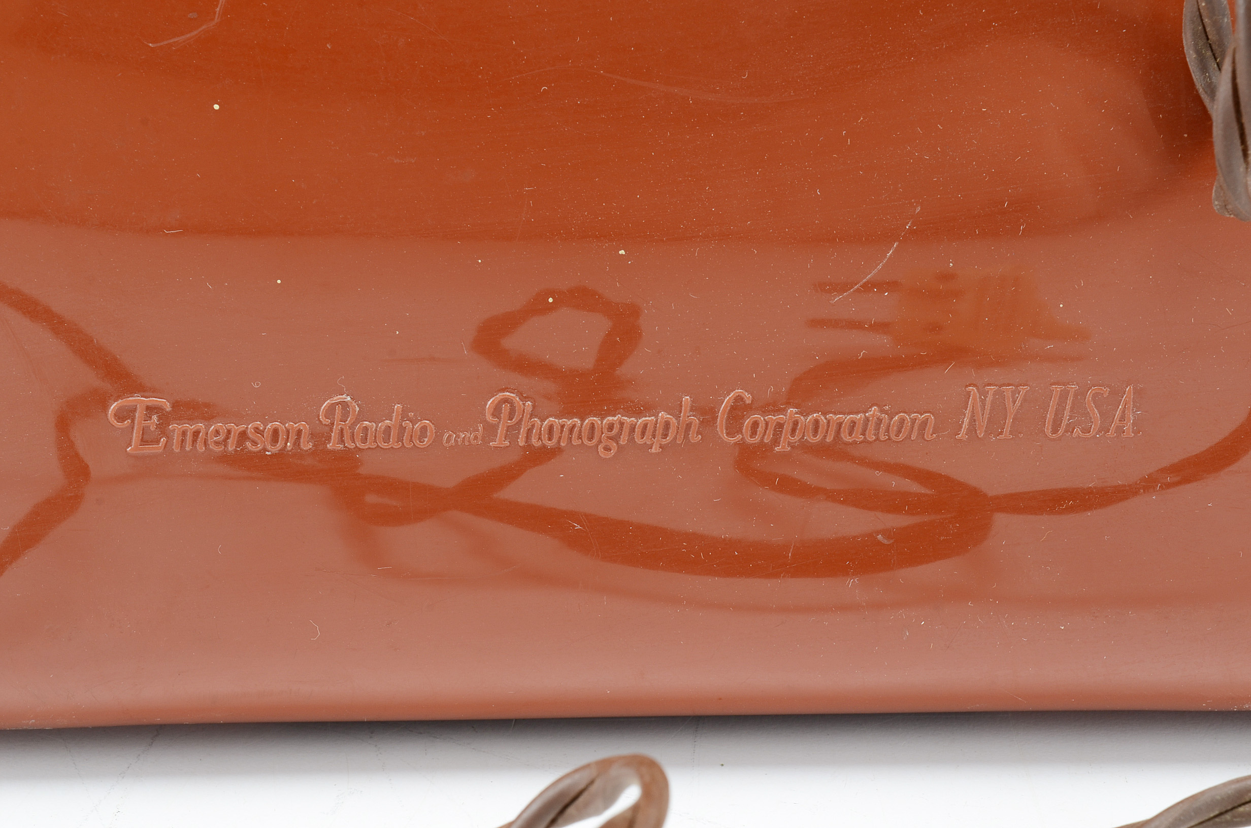 Vintage Emerson AM Radio Model 646