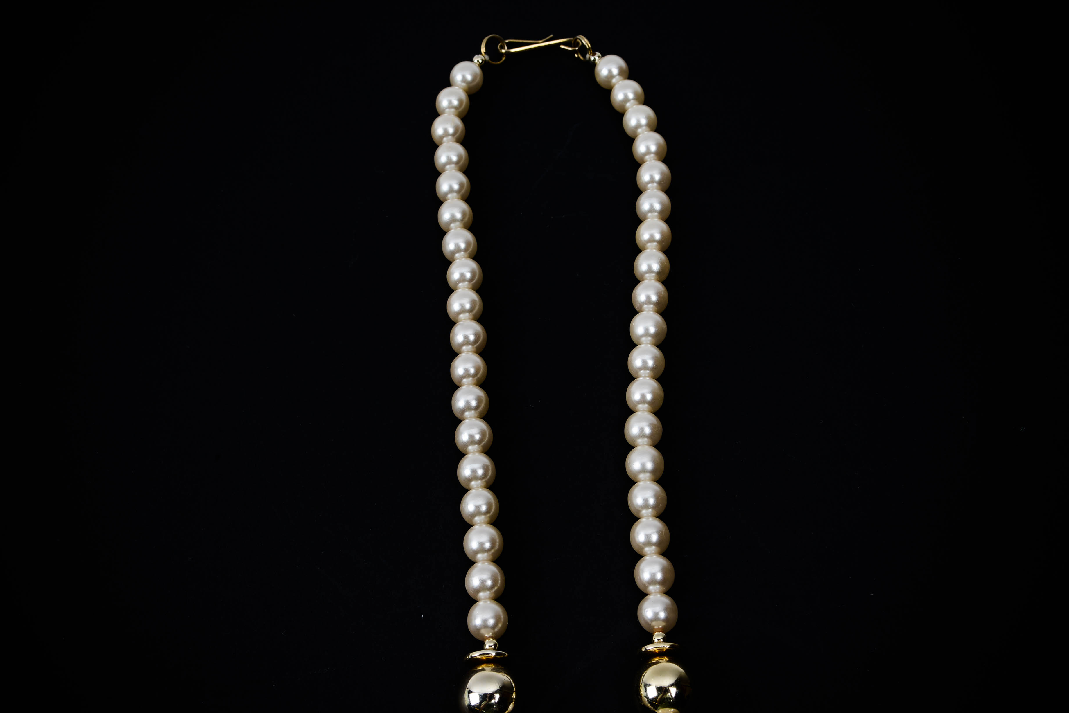 Vintage Costume Jewelry Faux Pearl Necklace
