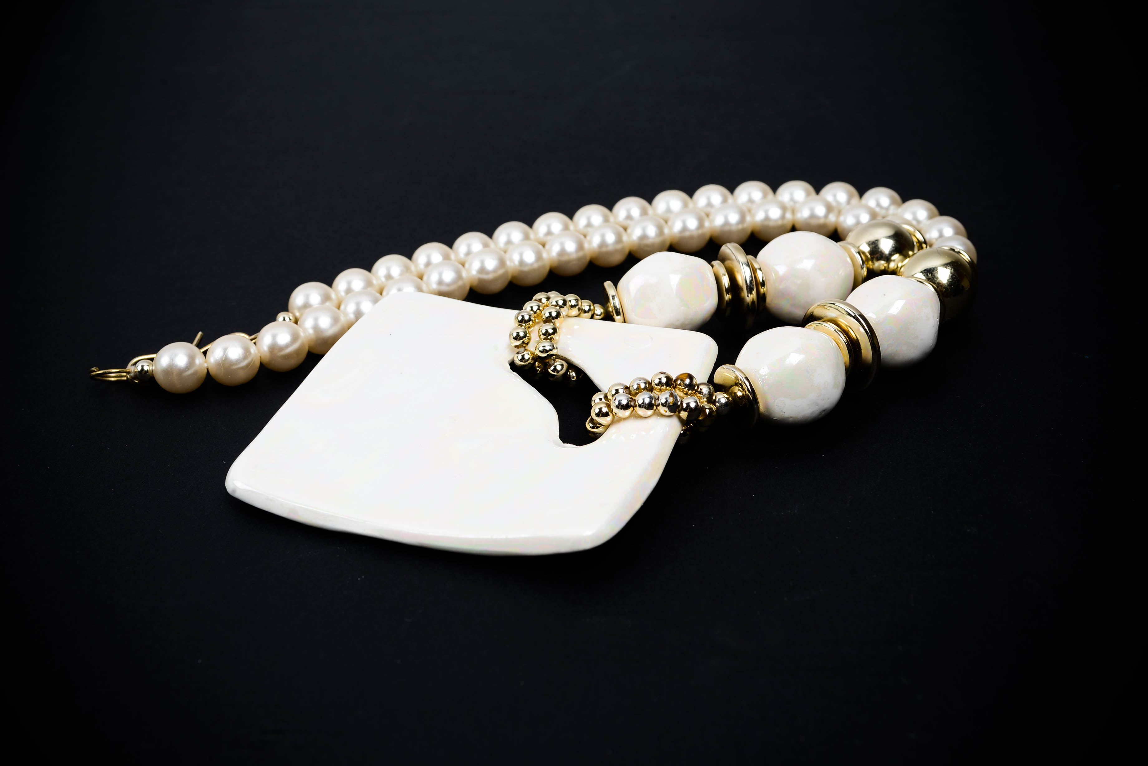 Vintage Costume Jewelry Faux Pearl Necklace