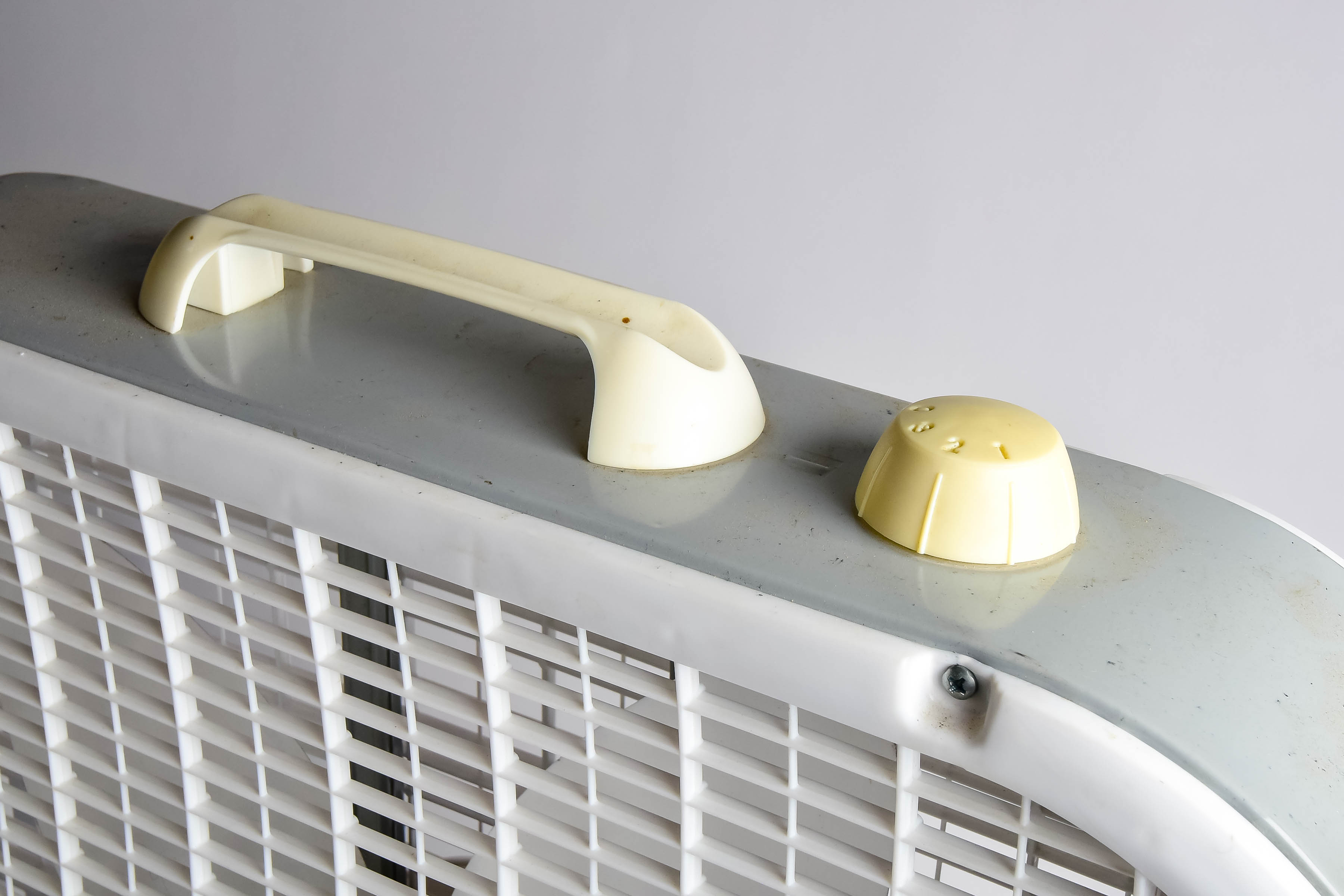 Lasko Box Fan and Cuori Space Heater