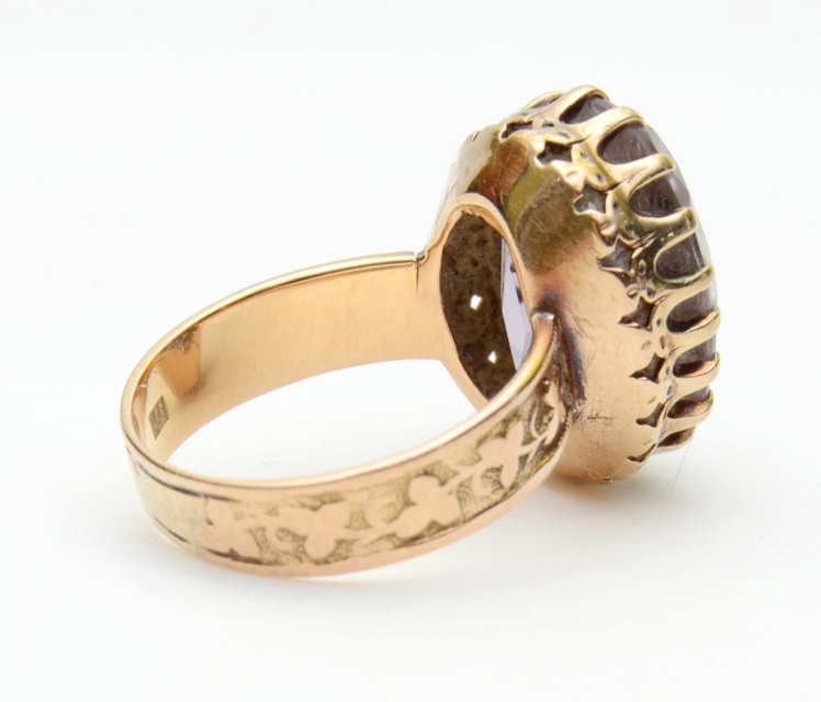 Victorian 18K Gold and Amethyst Ring