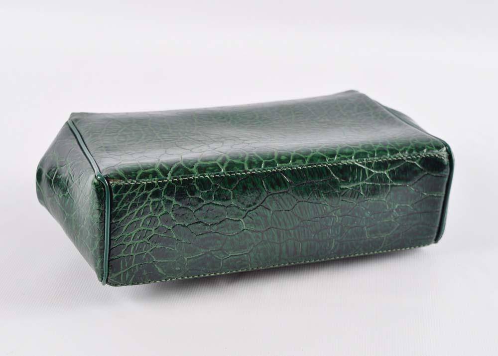 Vintage Meyer's Purse with Lucite Lock and Handle