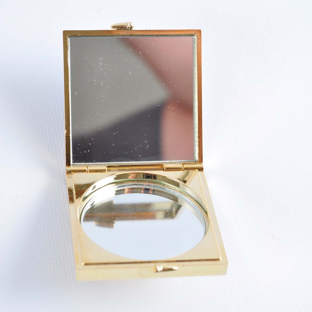 Vintage Compacts and Pillboxes