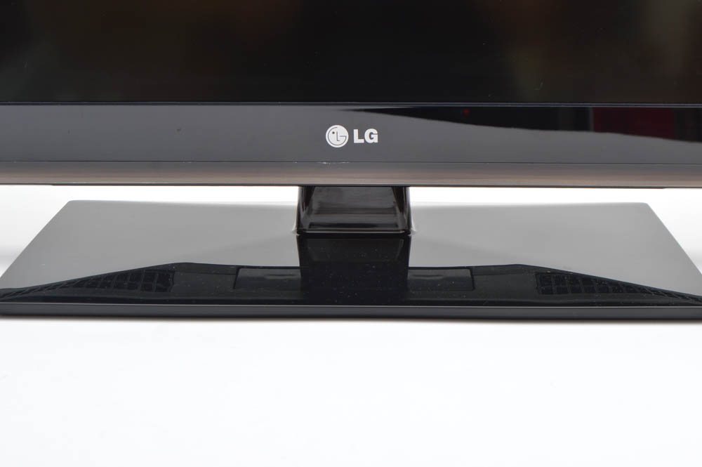 LG Flat-Screen 40" Television