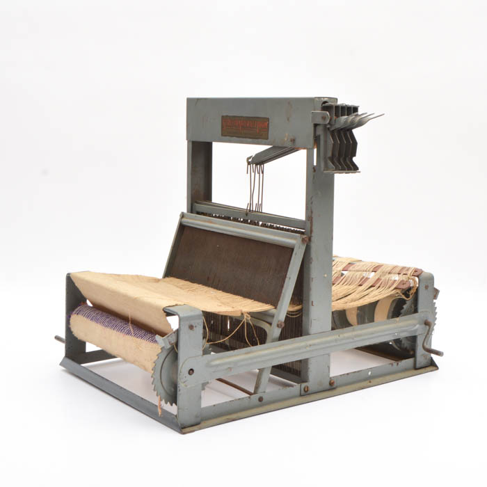 Structo Artcraft Metal Loom