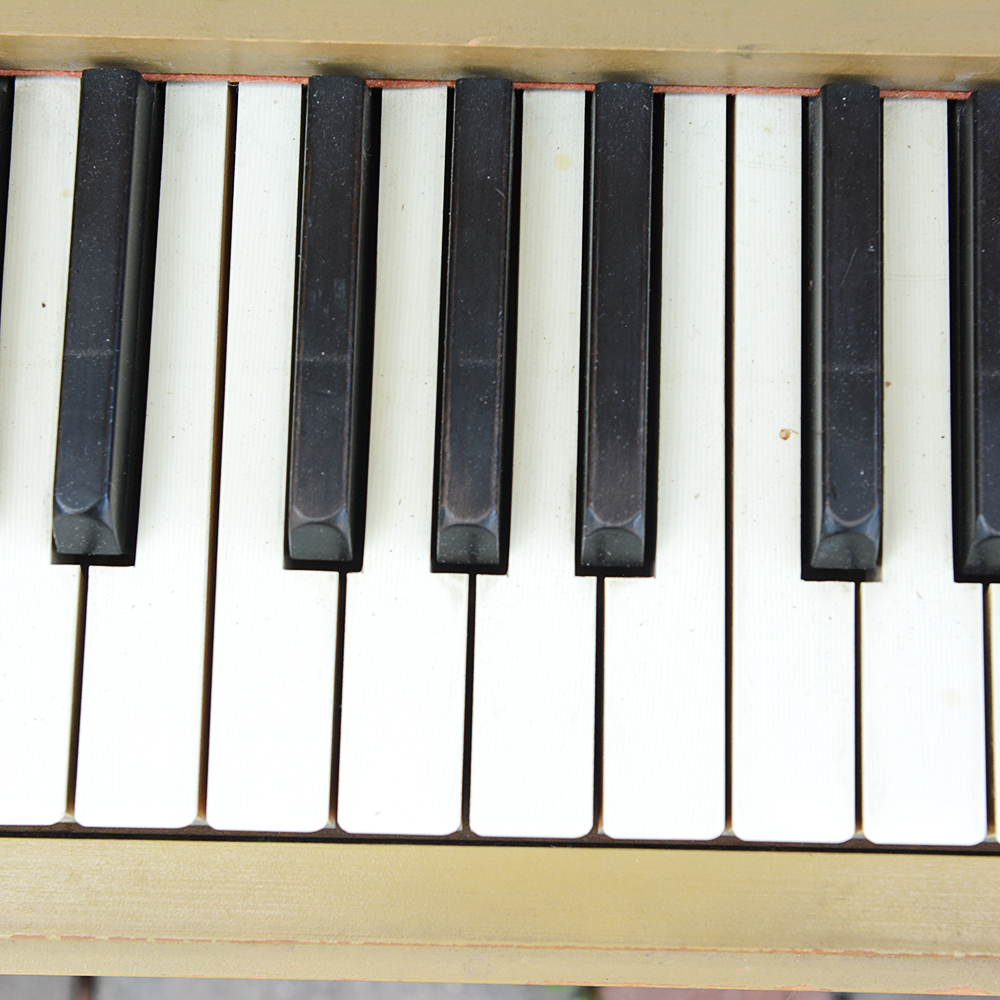 PA Starck 61-Key Child's Upright Piano