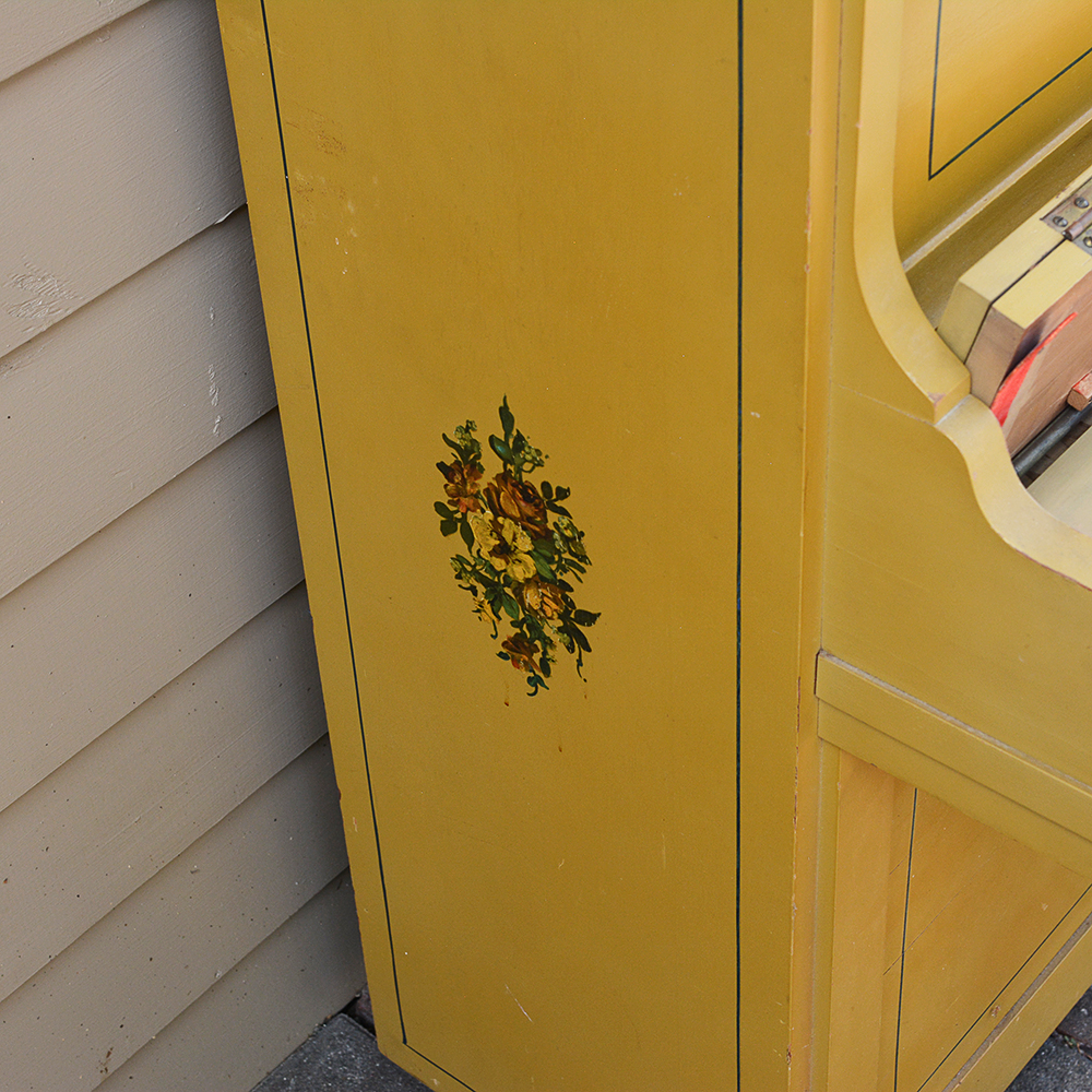 PA Starck 61-Key Child's Upright Piano