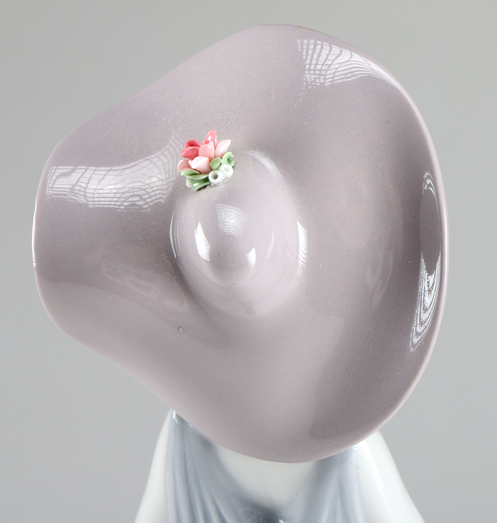 Circa 1982 Lladro "Afternoon Tea" Figurine