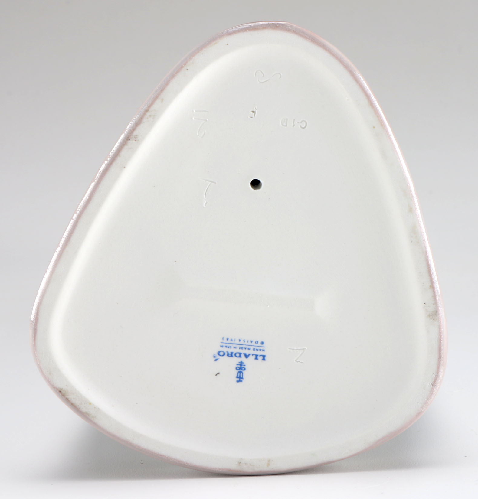 Circa 1982 Lladro "Afternoon Tea" Figurine