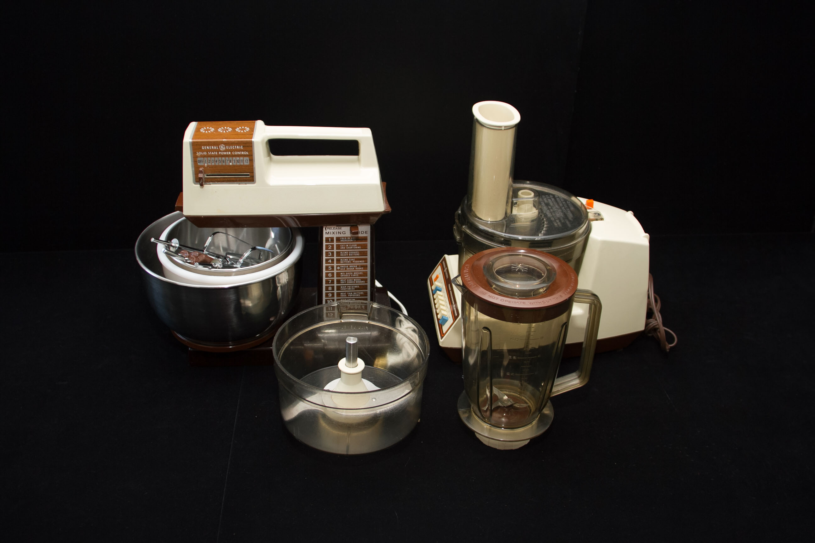 Vintage GE Kitchen Appliances