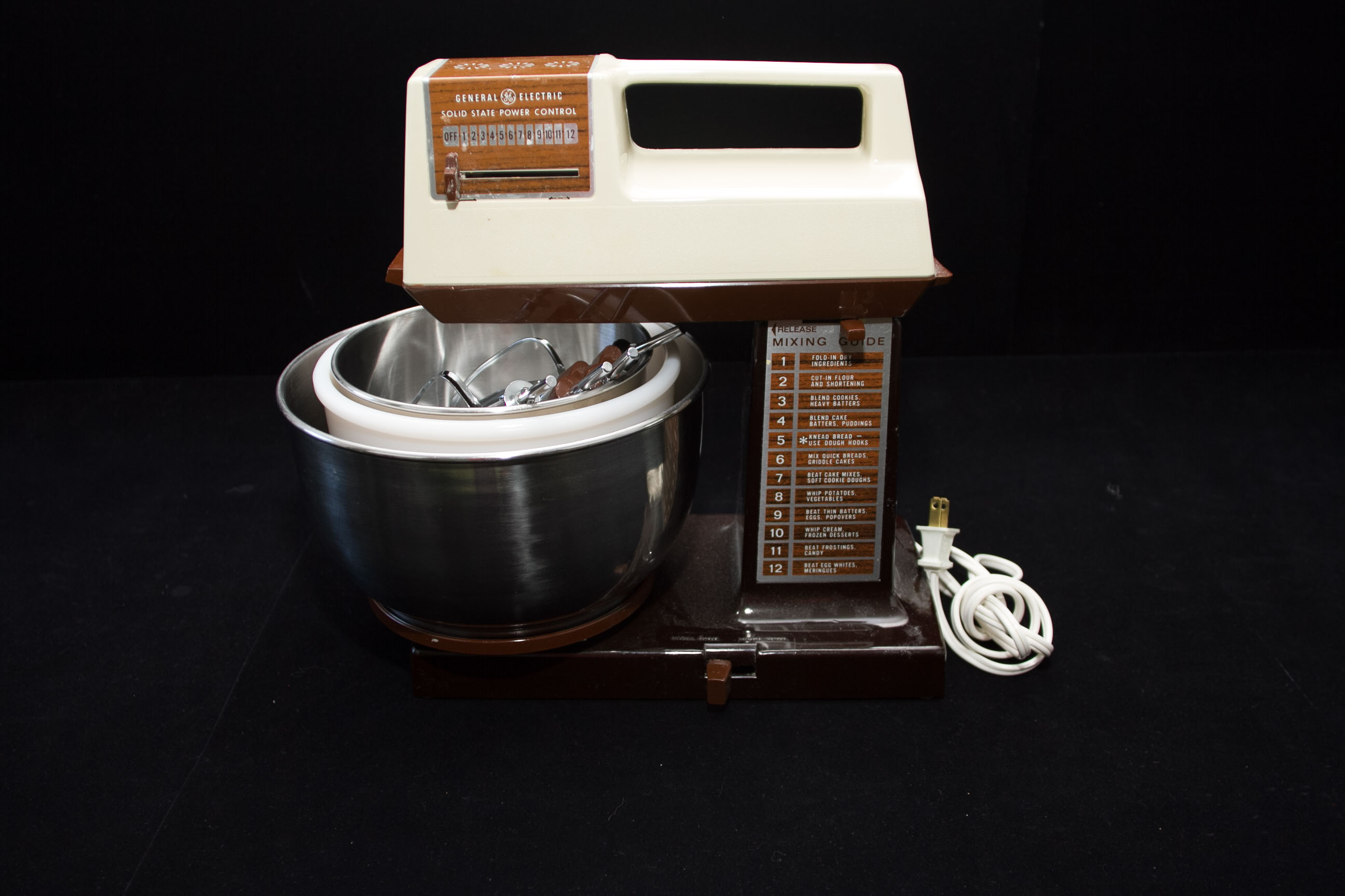 Vintage GE Kitchen Appliances
