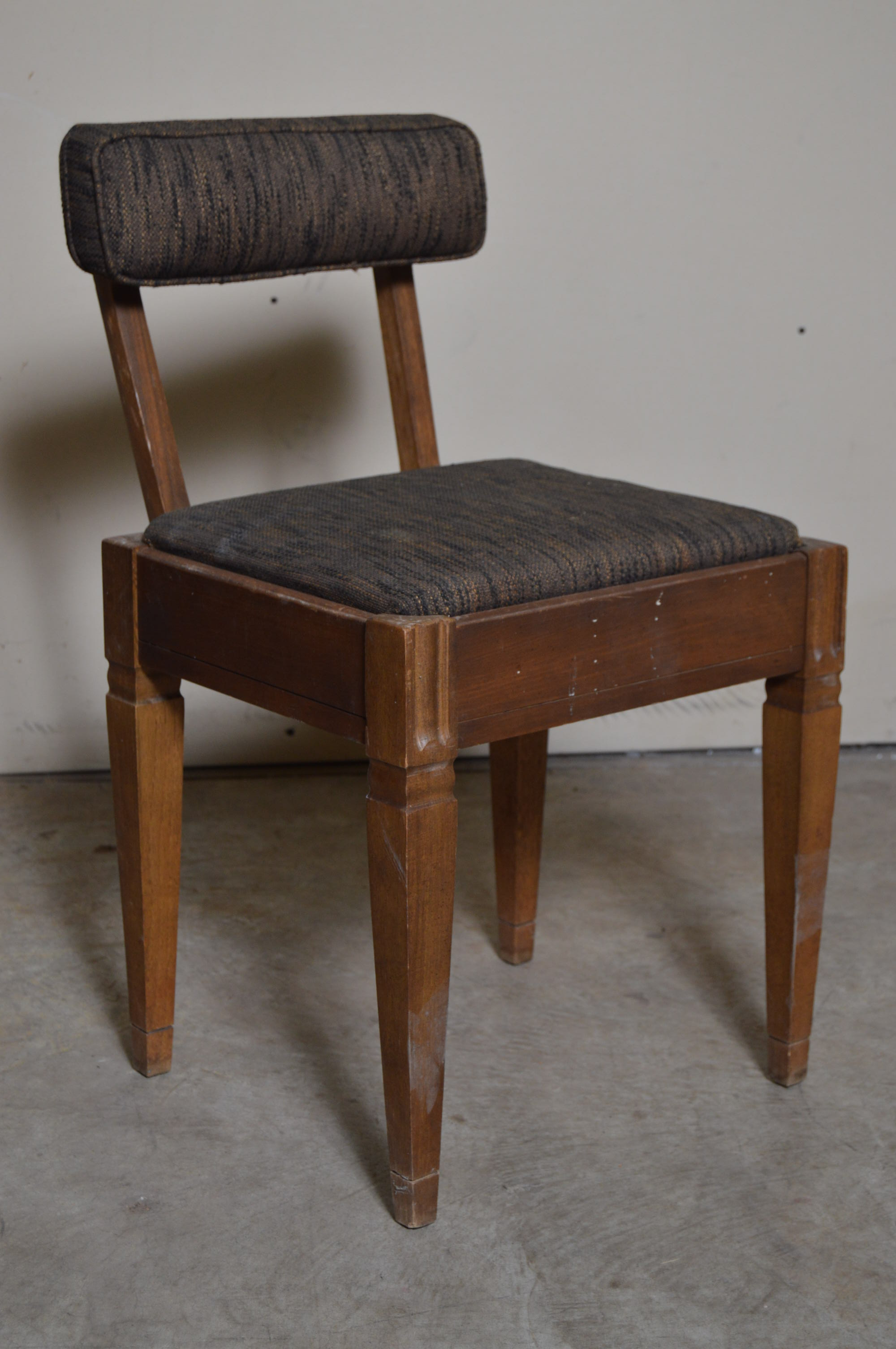 Singer Sewing Machine and Chair