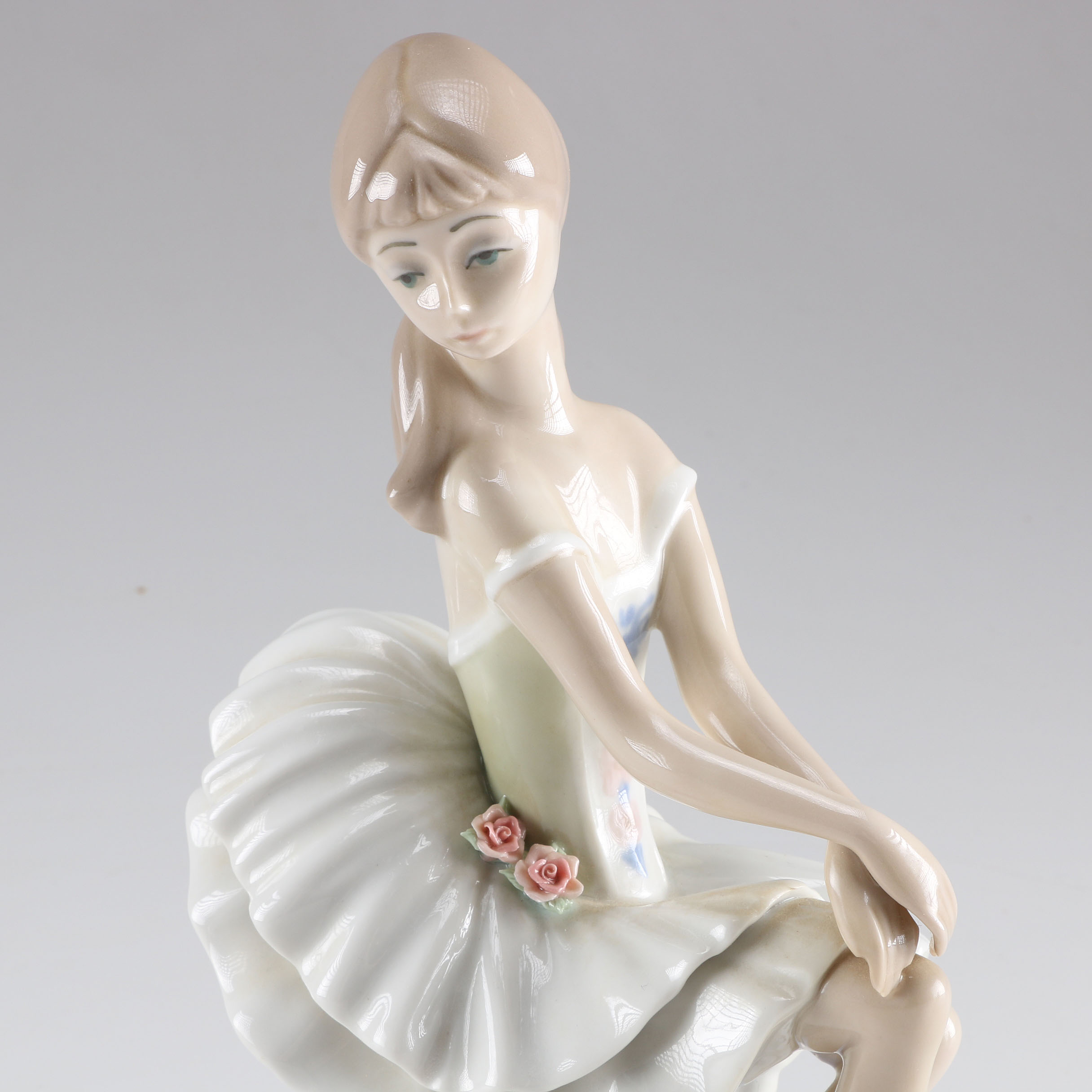 Porcelain Casades Ballerina Figurine