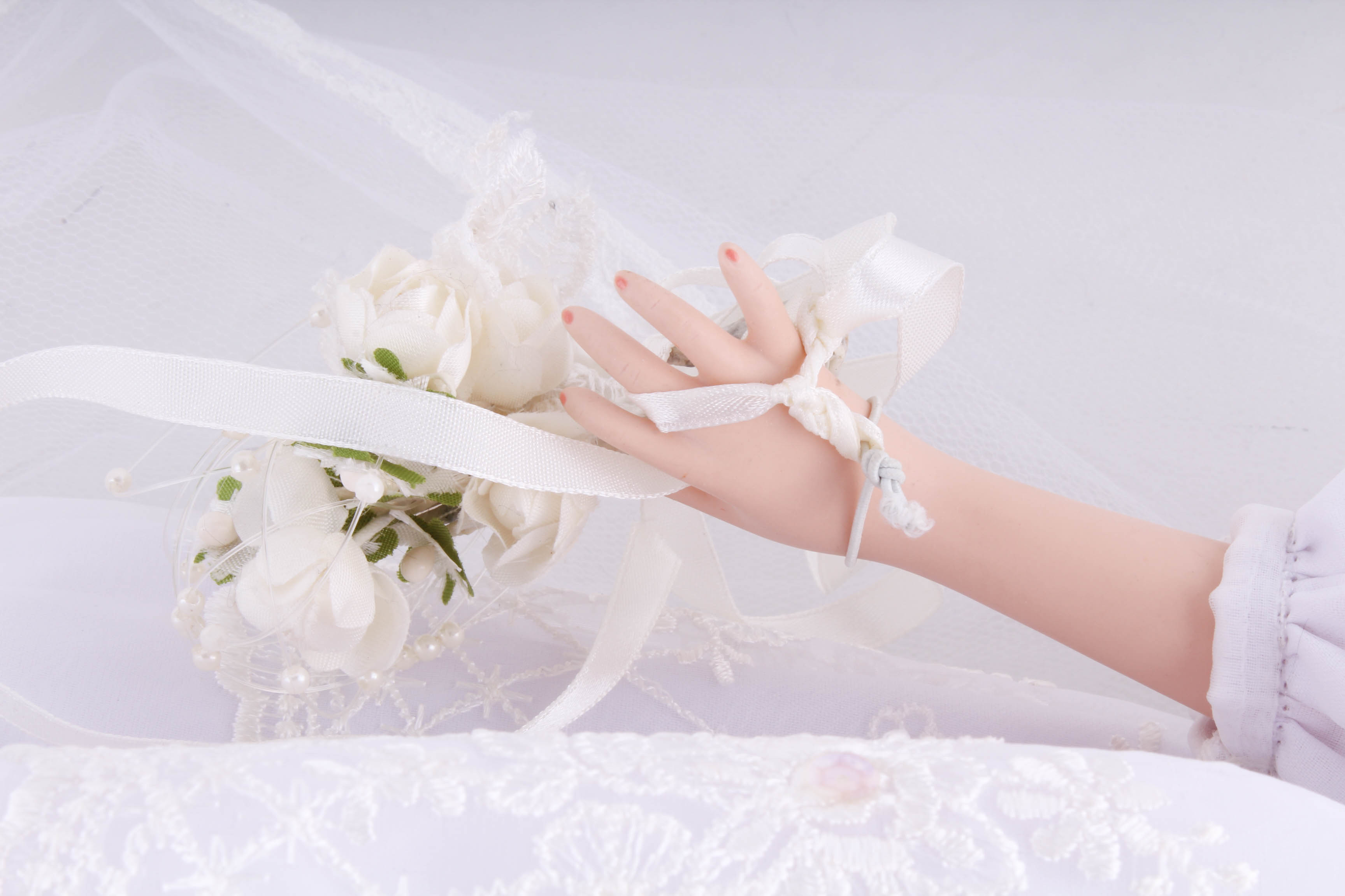 Dynasty Doll Collection 1995 Annual Bride Doll