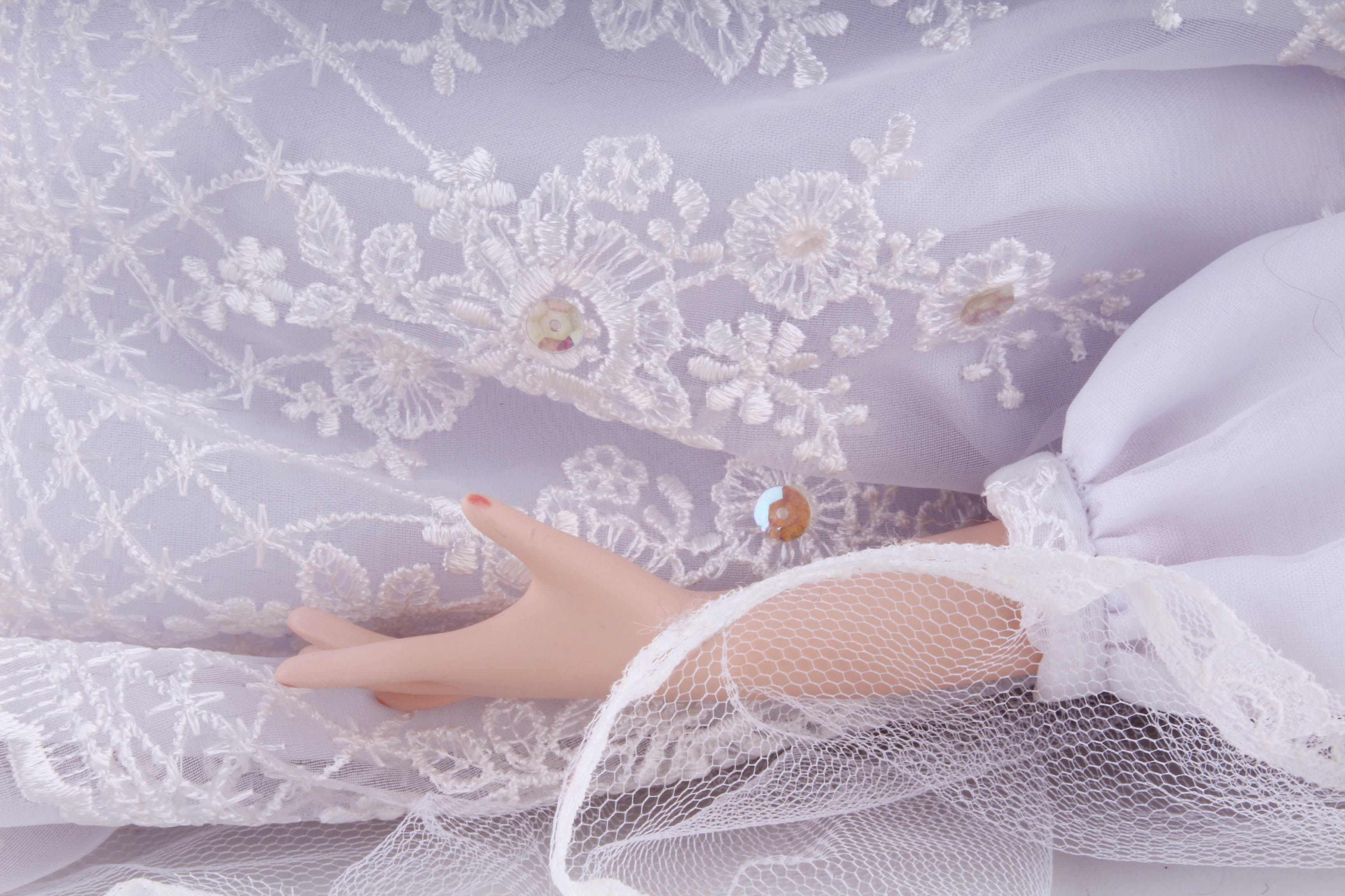 Dynasty Doll Collection 1995 Annual Bride Doll