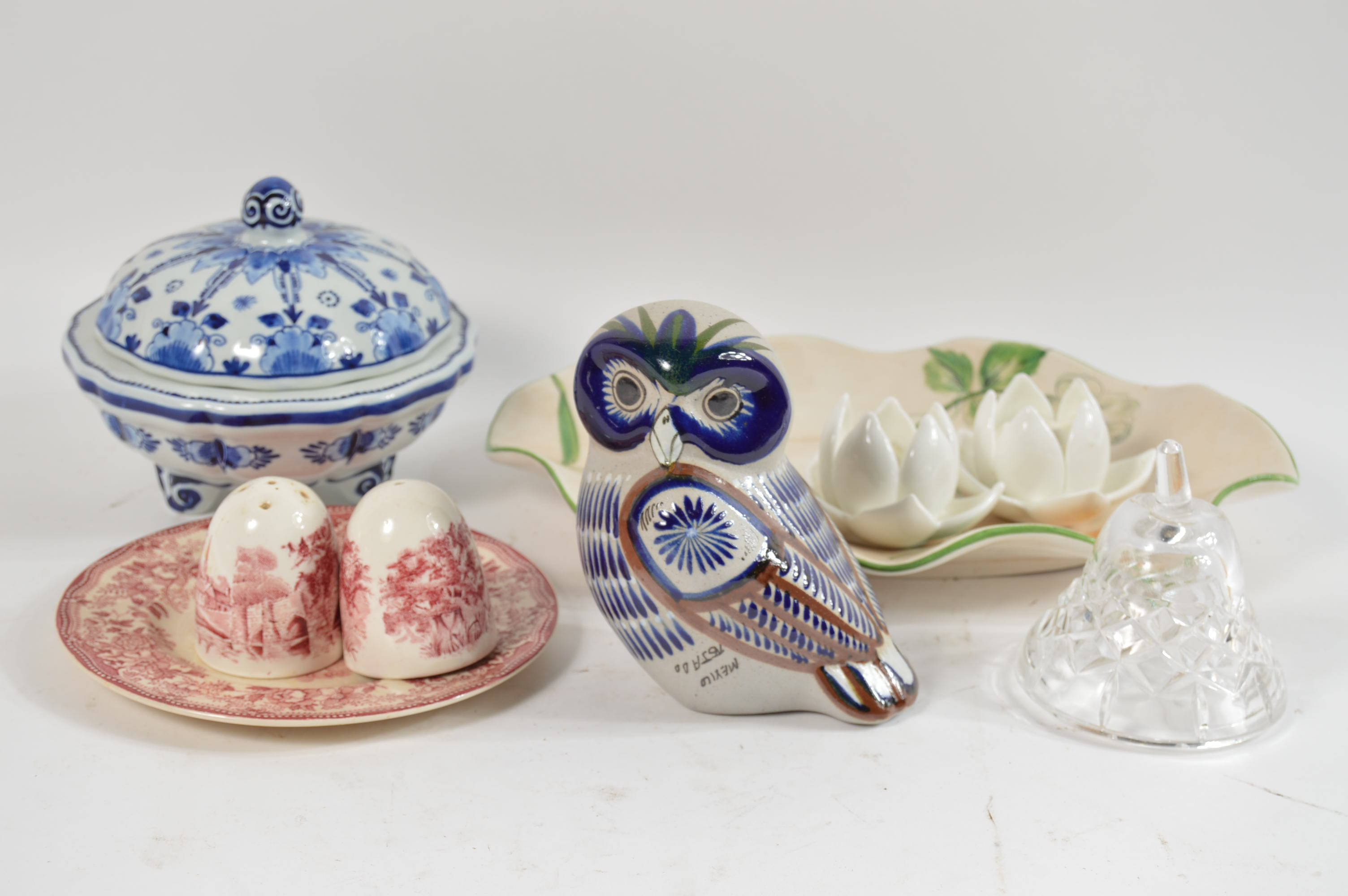 China and Pottery Decorations