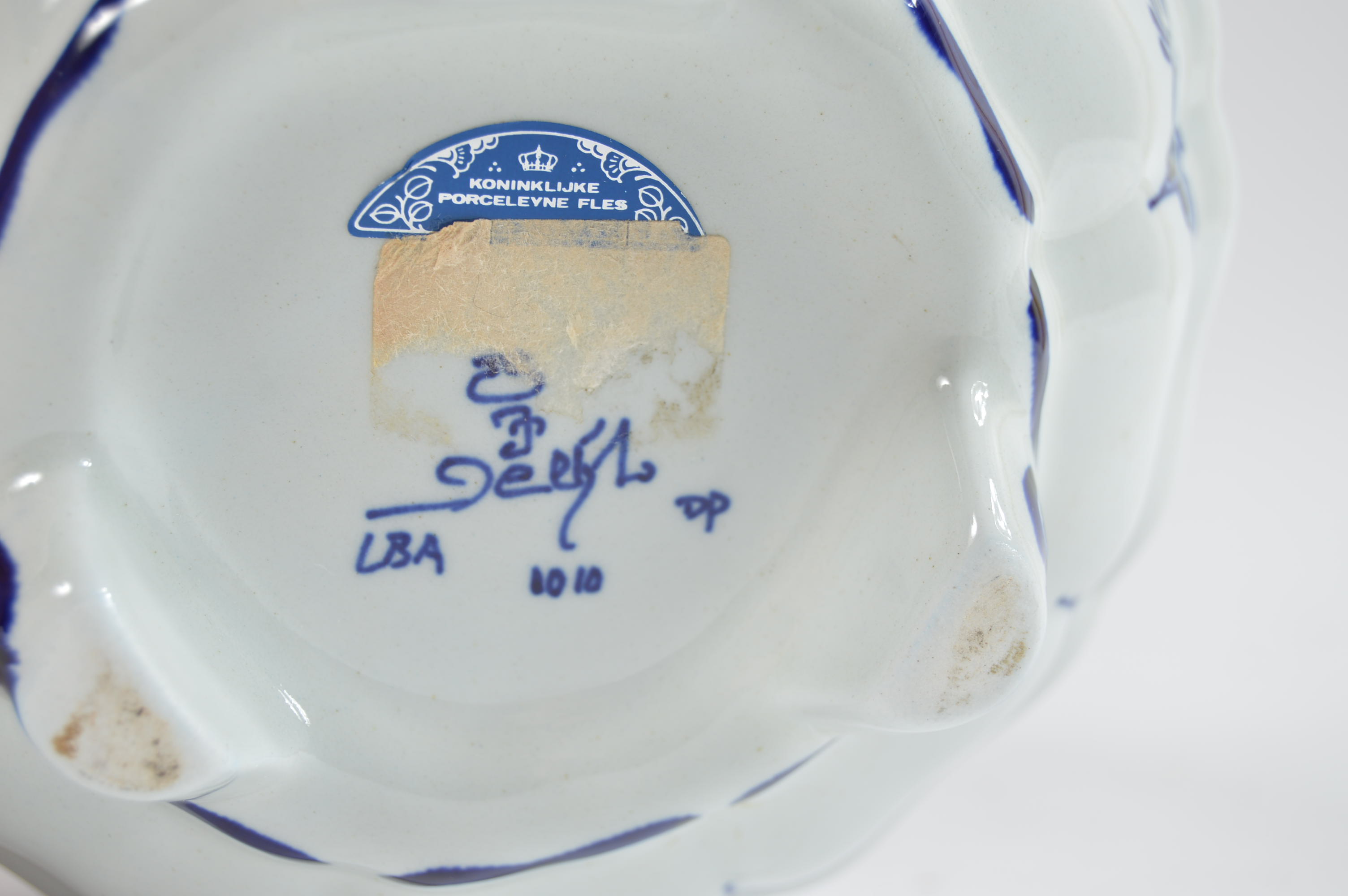 China and Pottery Decorations