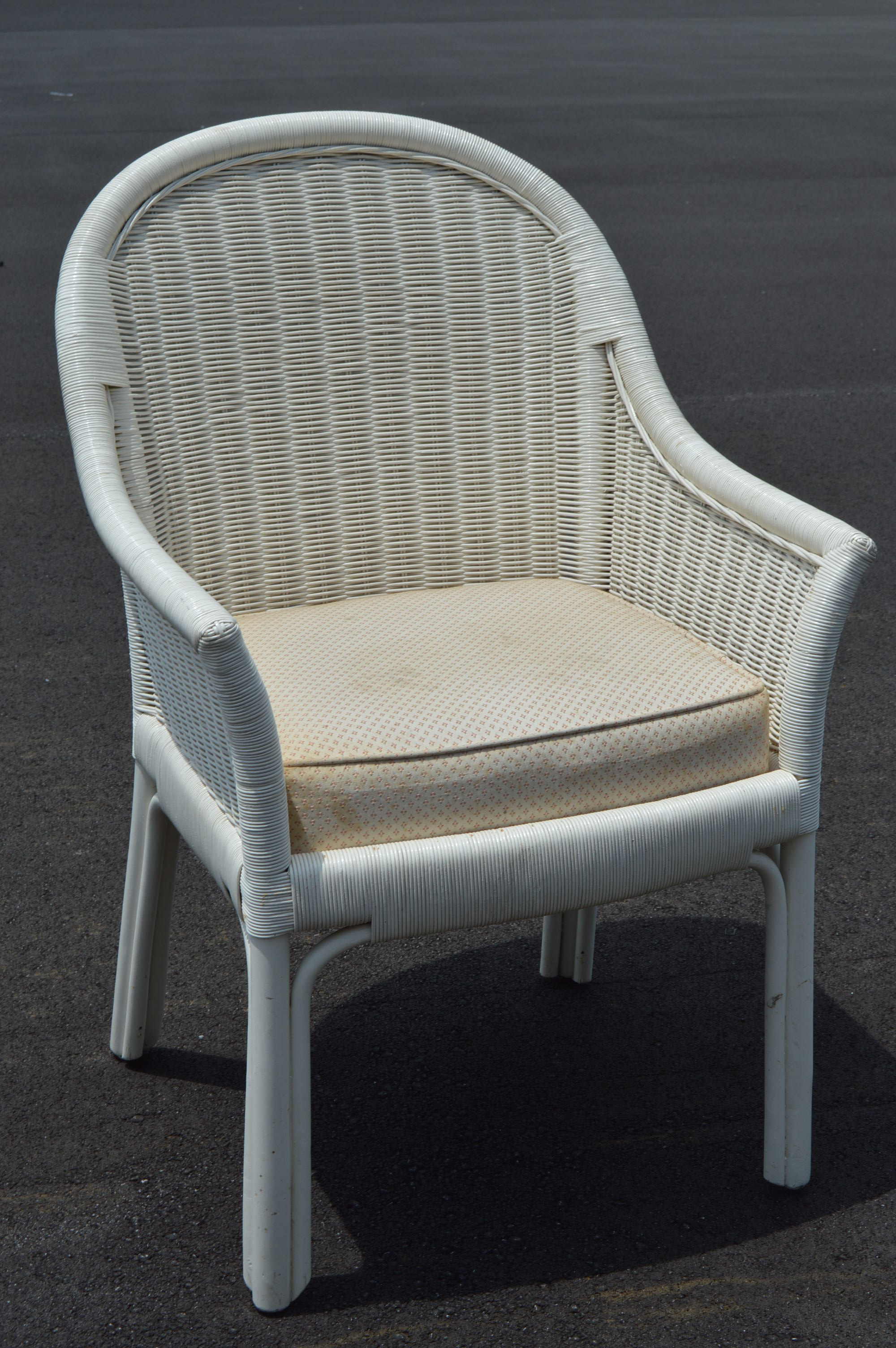 Patio Lounger and Chairs