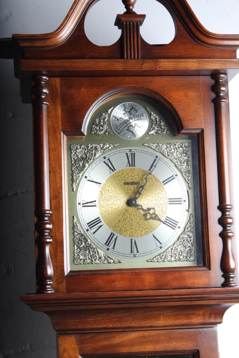 Vintage Howard Miller Grandfather Clock