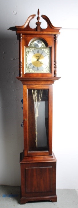 Vintage Howard Miller Grandfather Clock