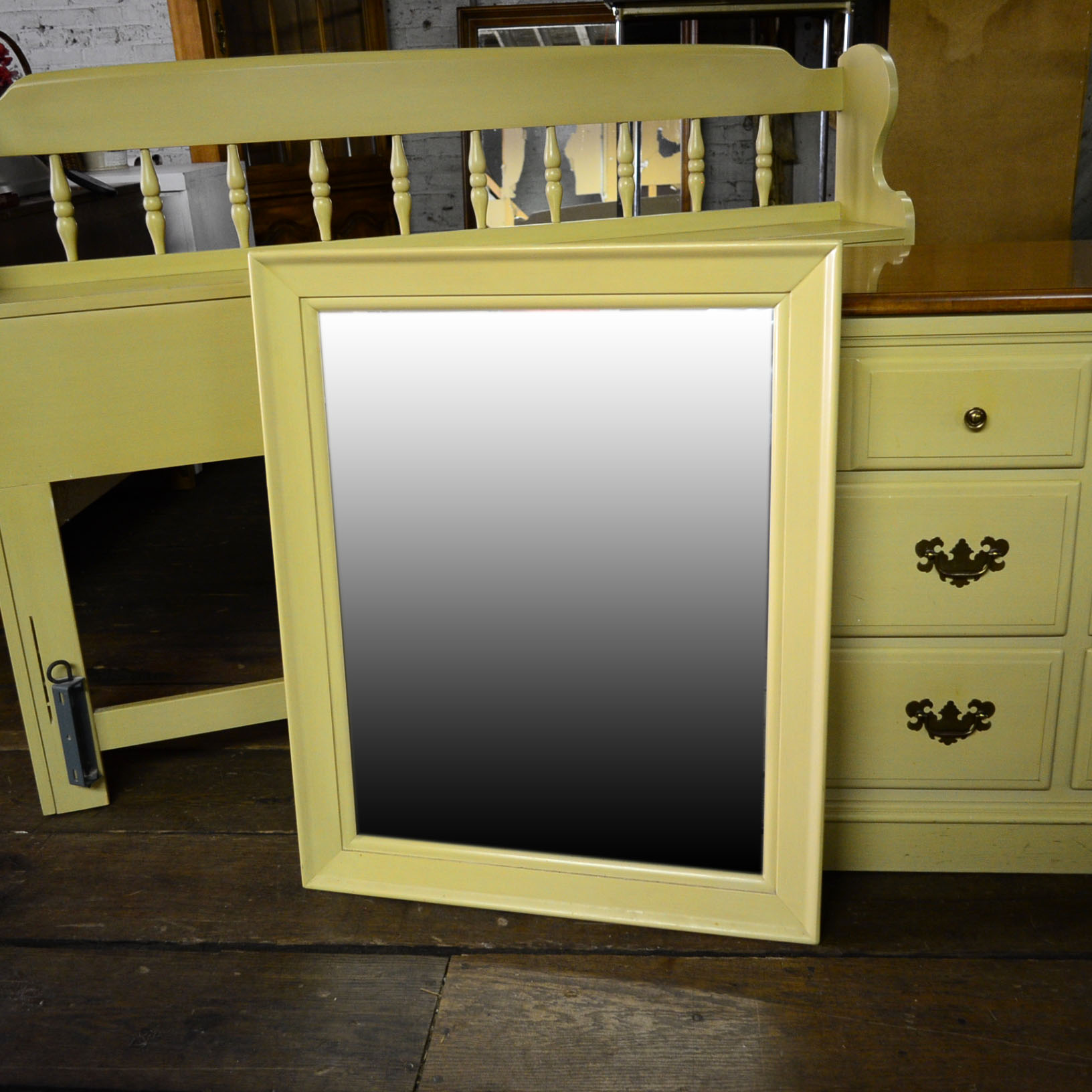 Heywood-Wakefield Traditional Dresser & Headboard